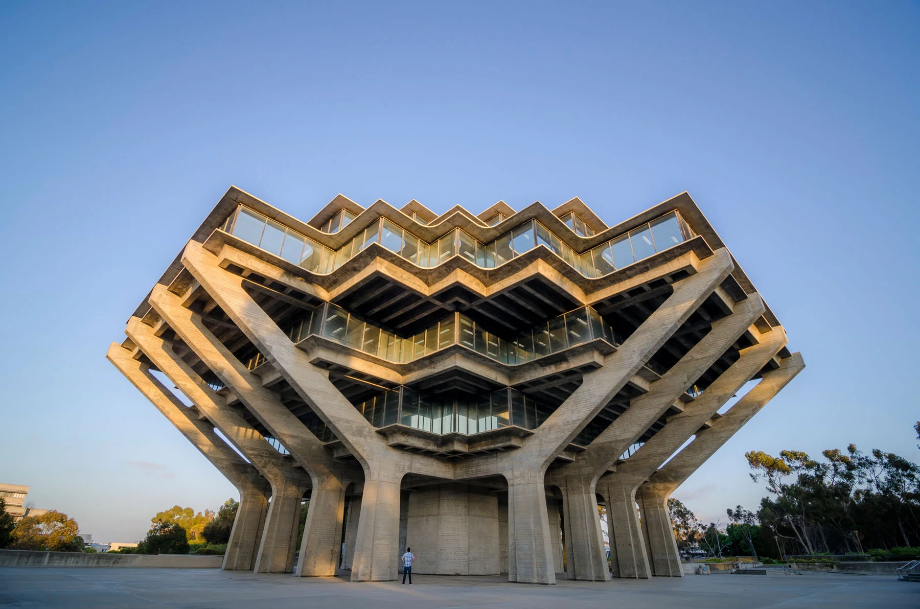 Geisel Library.jpg