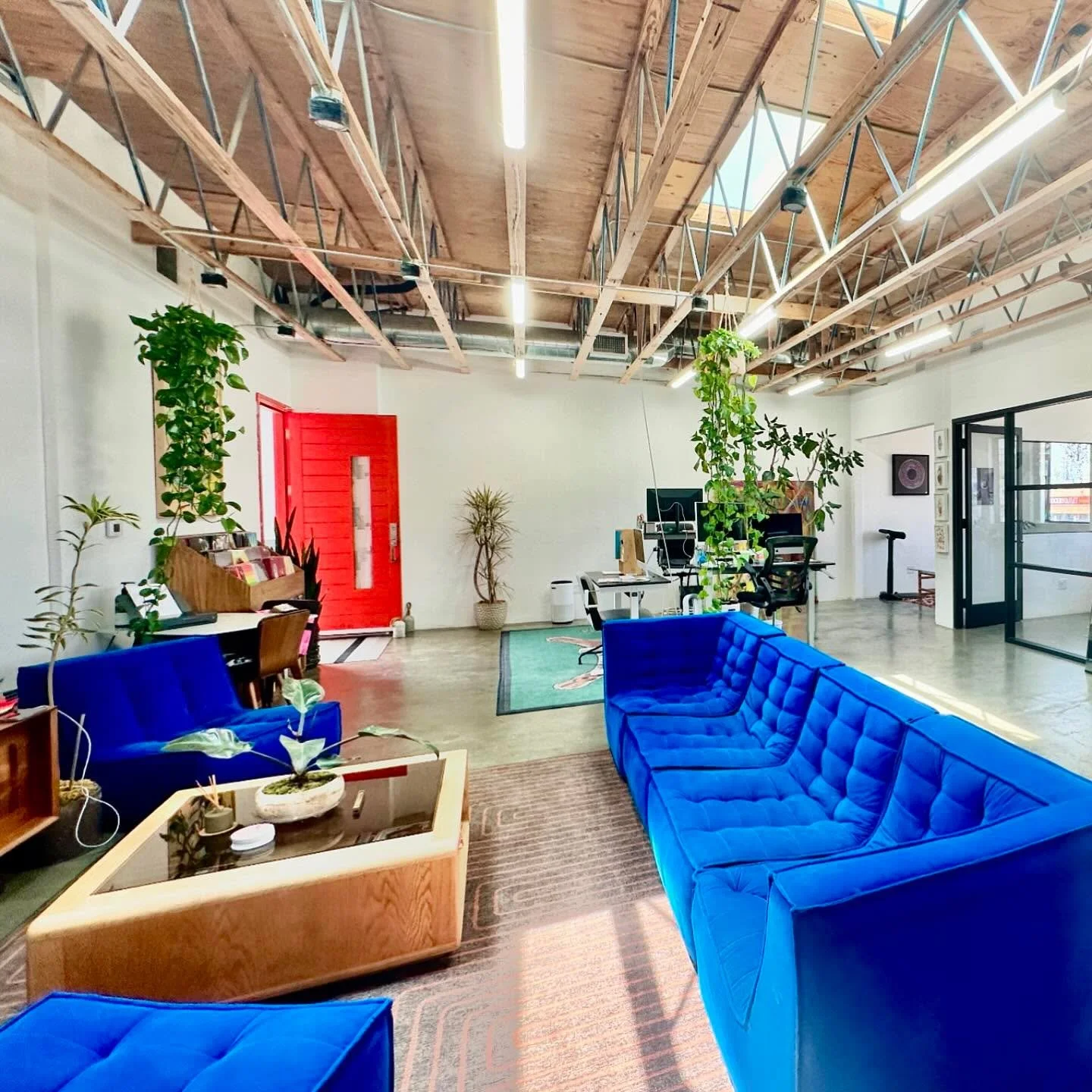 fig music, commercial sublease
.
4 offices | conference + collab - 1845 SF - $8,000/month
.
.
.
Turn-key updated creative office on North Figueroa in prime Highland Park! Adjacent to Highly Likely and walkable to restaurants and shops. Ready for your