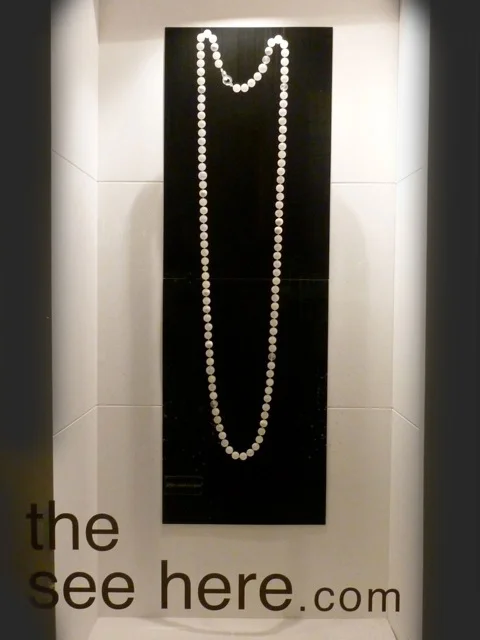 Deoderant balls, silk, perspex