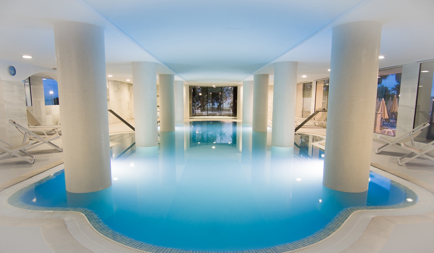 Indoor Pool.jpg