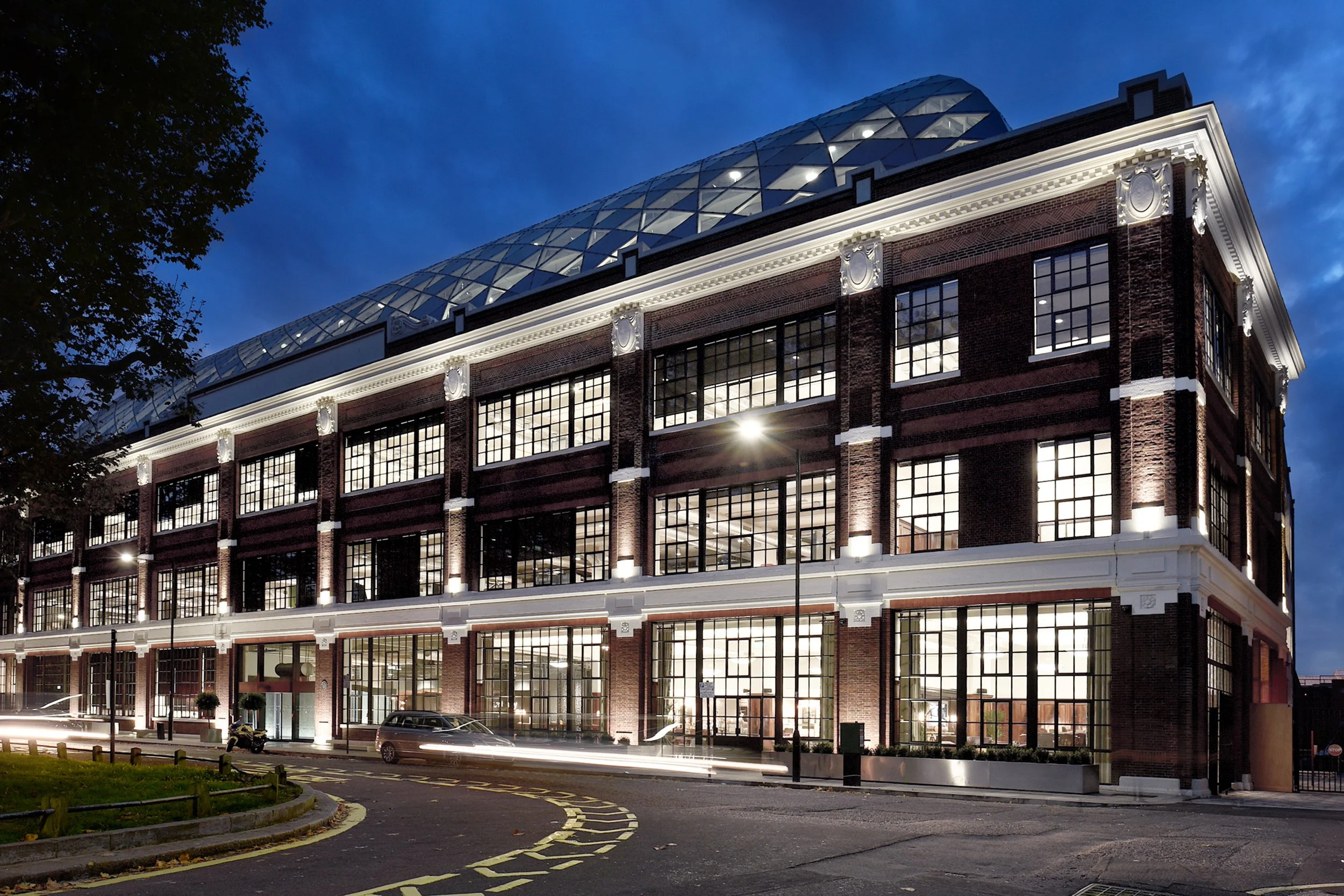 184 Shepherds Bush Road | Brook Green London W6 | Eugene Codjoe Photography 2016 c