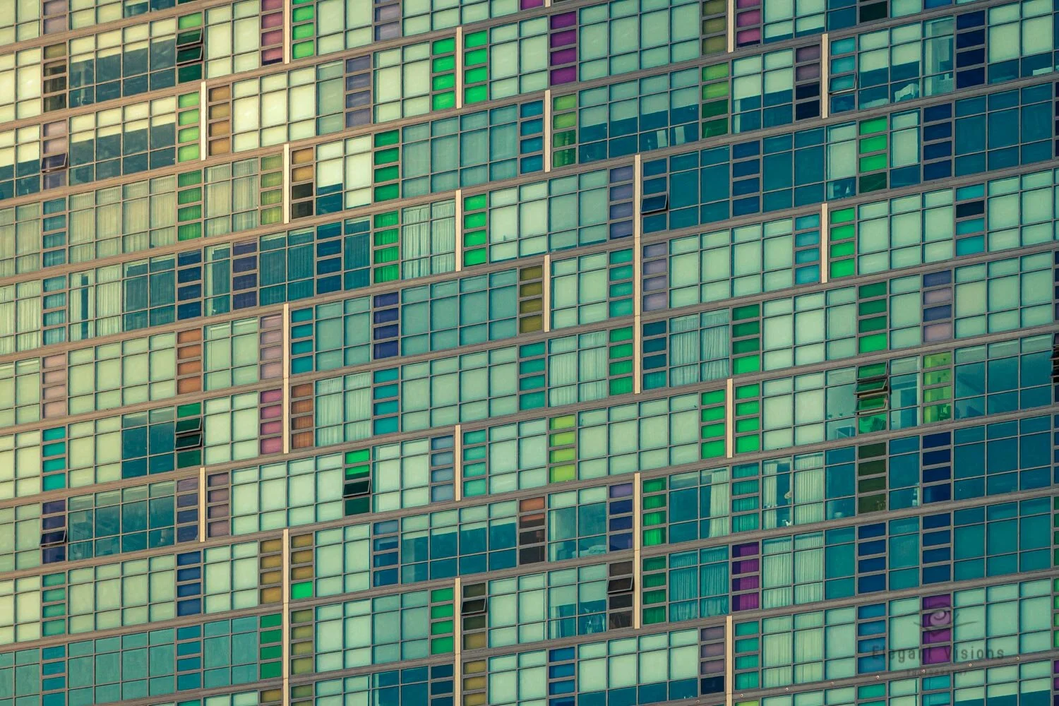  Apartment building in the city of Melbourne behind the National Arts Gallery.  