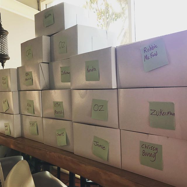 Holiday pies ready for pick up (@ @mannawilmington). #happythanksgiving