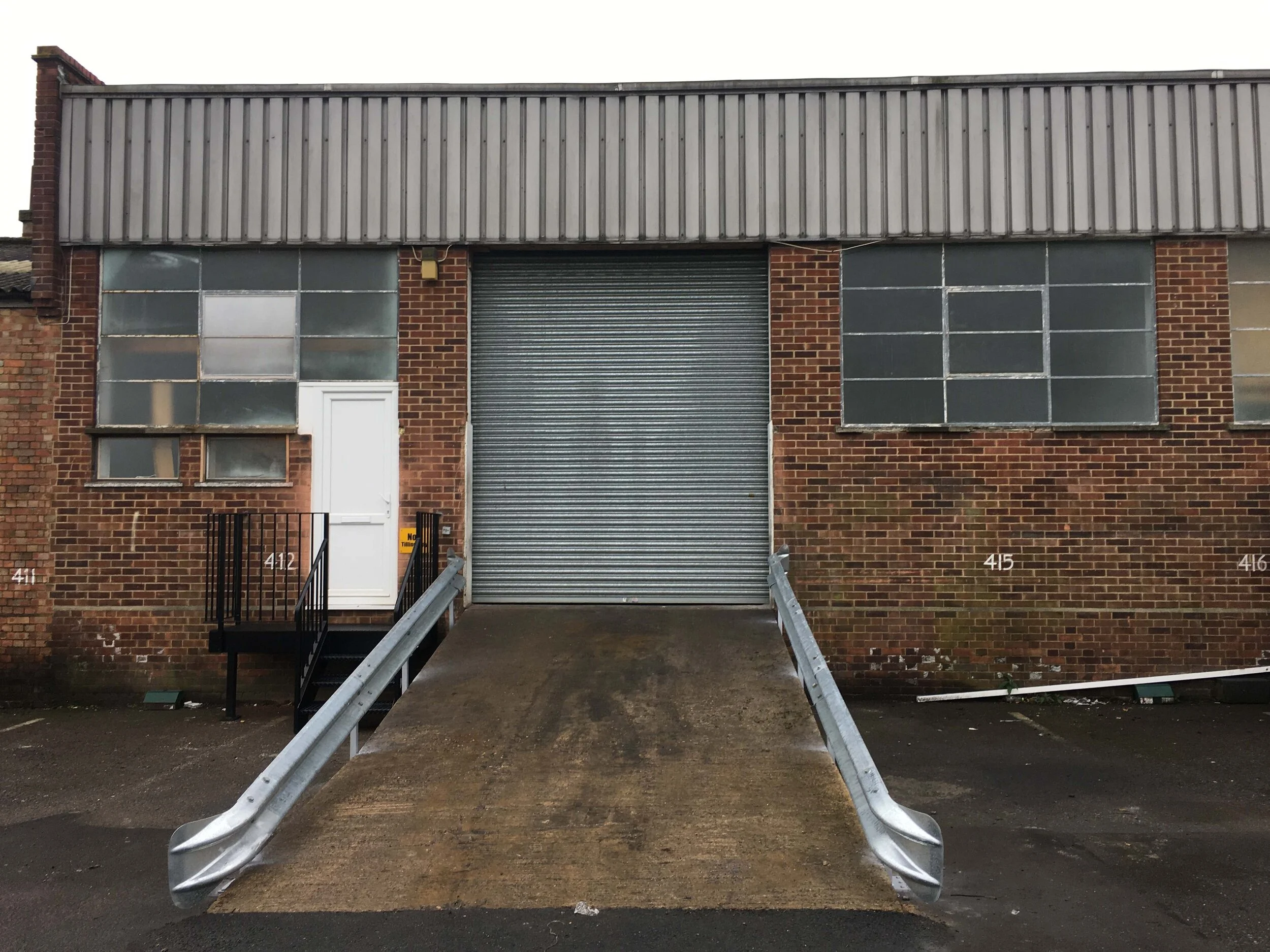 7 Tilling Way - Outside.jpg