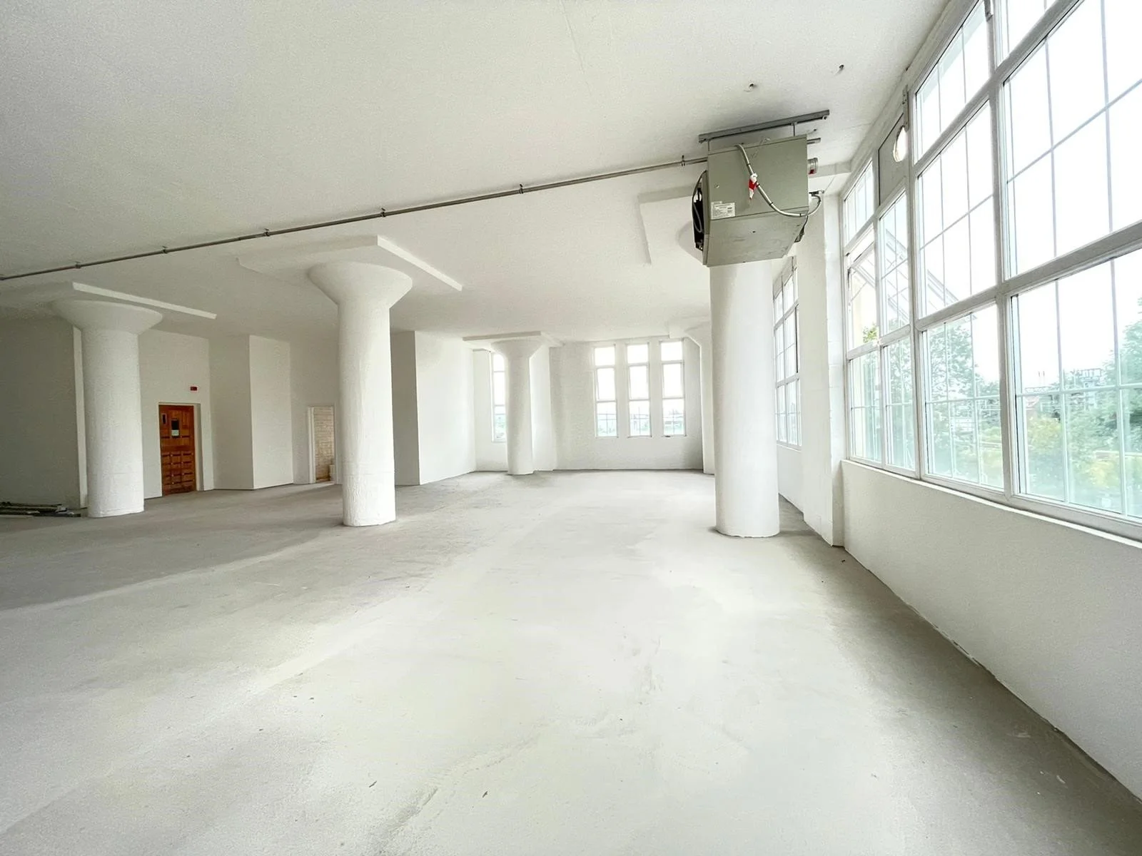 Photo 2.jpg