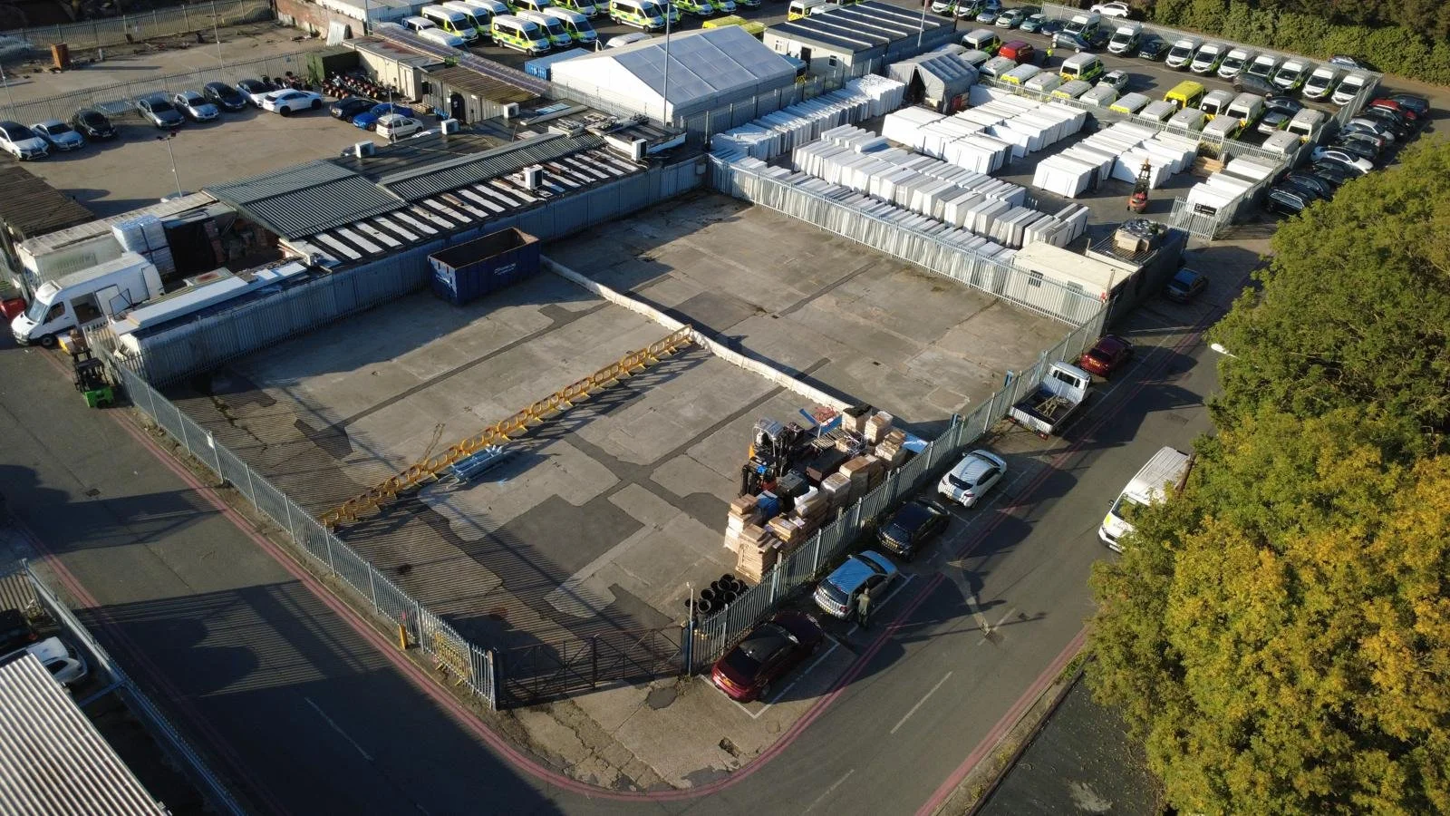 8A Lumen Road - Secure Yard