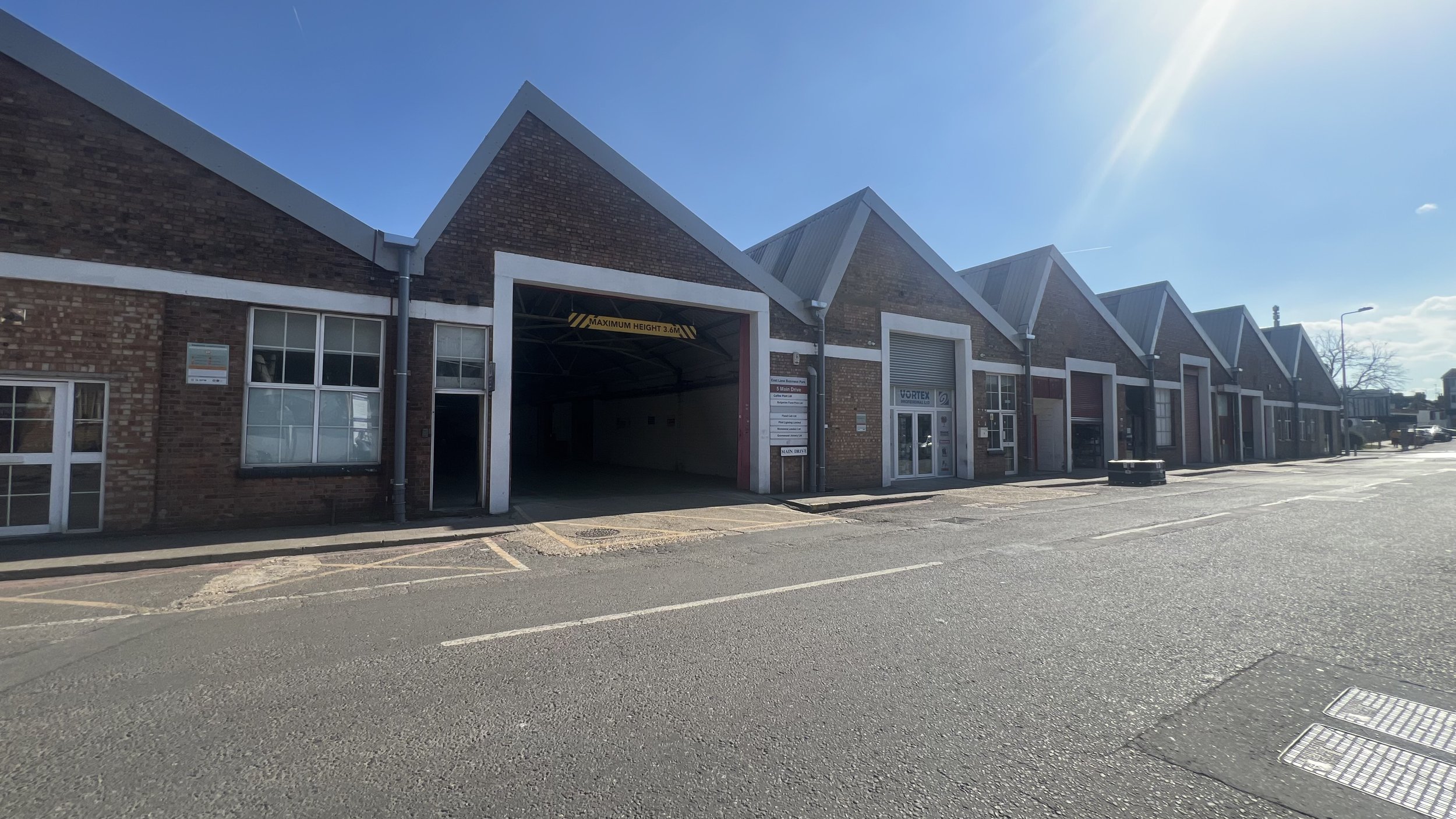 Unit 5B, Main Drive-East Lane Business Park