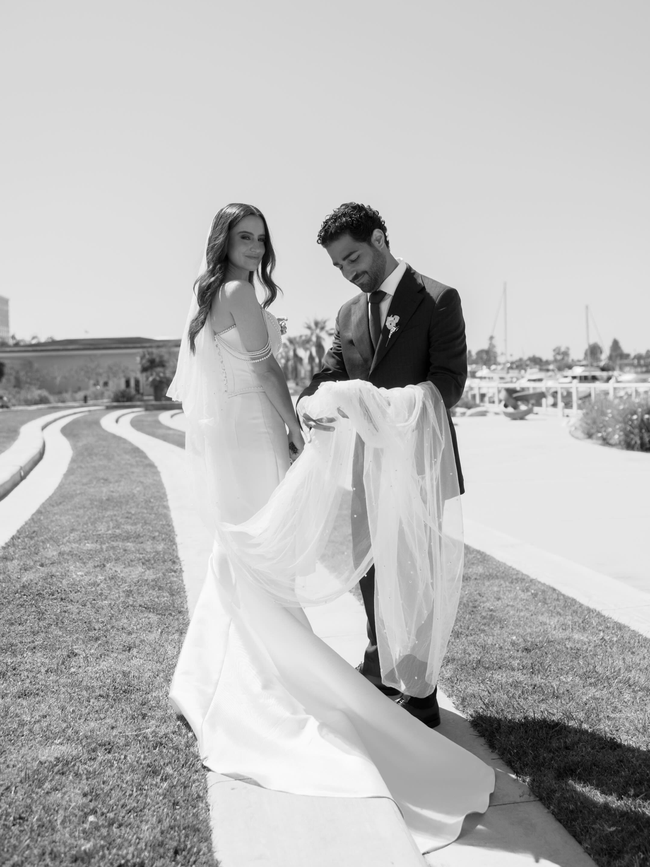Laura and Isaac flew out their family from Mexico City to celebrate their wedding at the iconic Leila in San Diego. 

If you haven&rsquo;t had the pleasure of dining at Leila, it&rsquo;s a one of a kind experience. Dining under the night sky, you are
