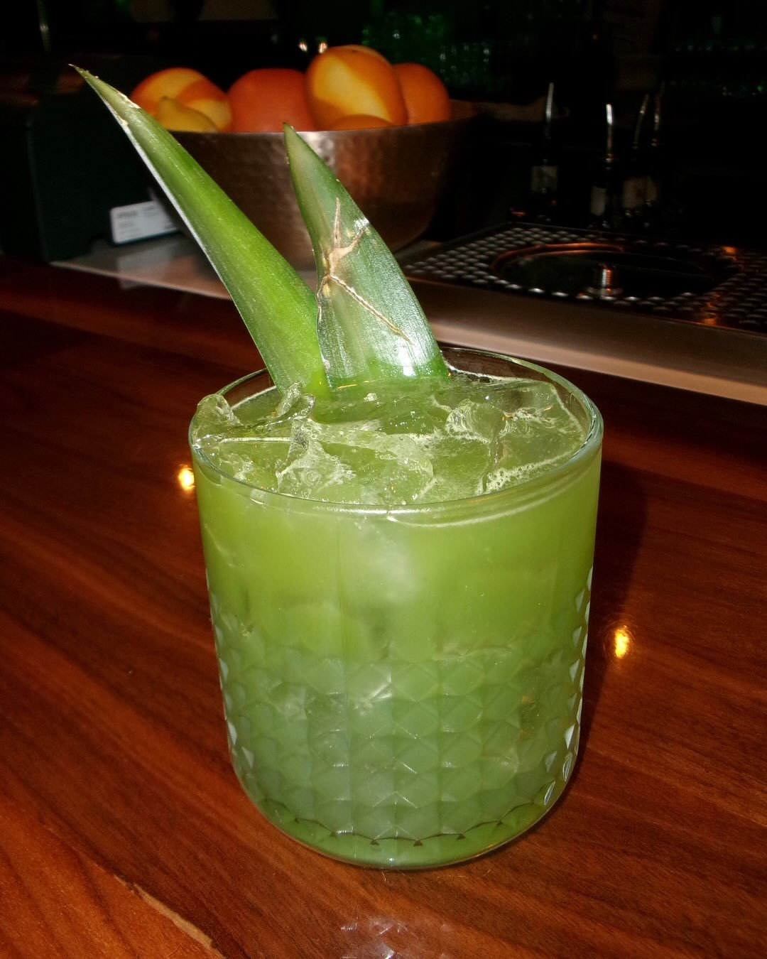 cocktail for a sushi restaurant 🍵
cachaca / white rum / pandan syrup / yuzu / matcha

#thingstodoinottawa #CharlotteOttawa #iknowcharlotte #ottawanightlife #ottawadrinks #Ottawalife #ottawaevents