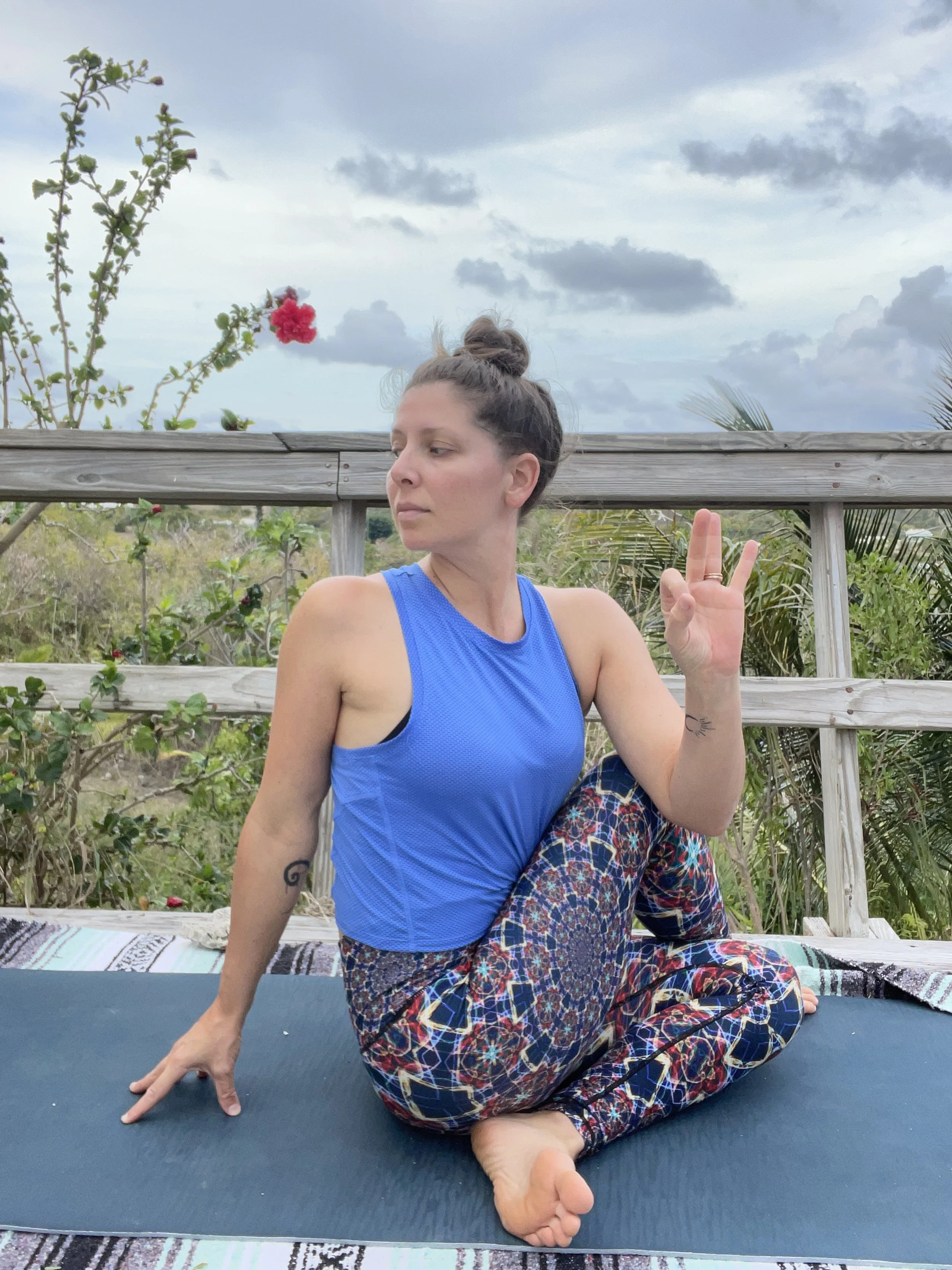 Lo-Ardha matsyendrasana.JPG