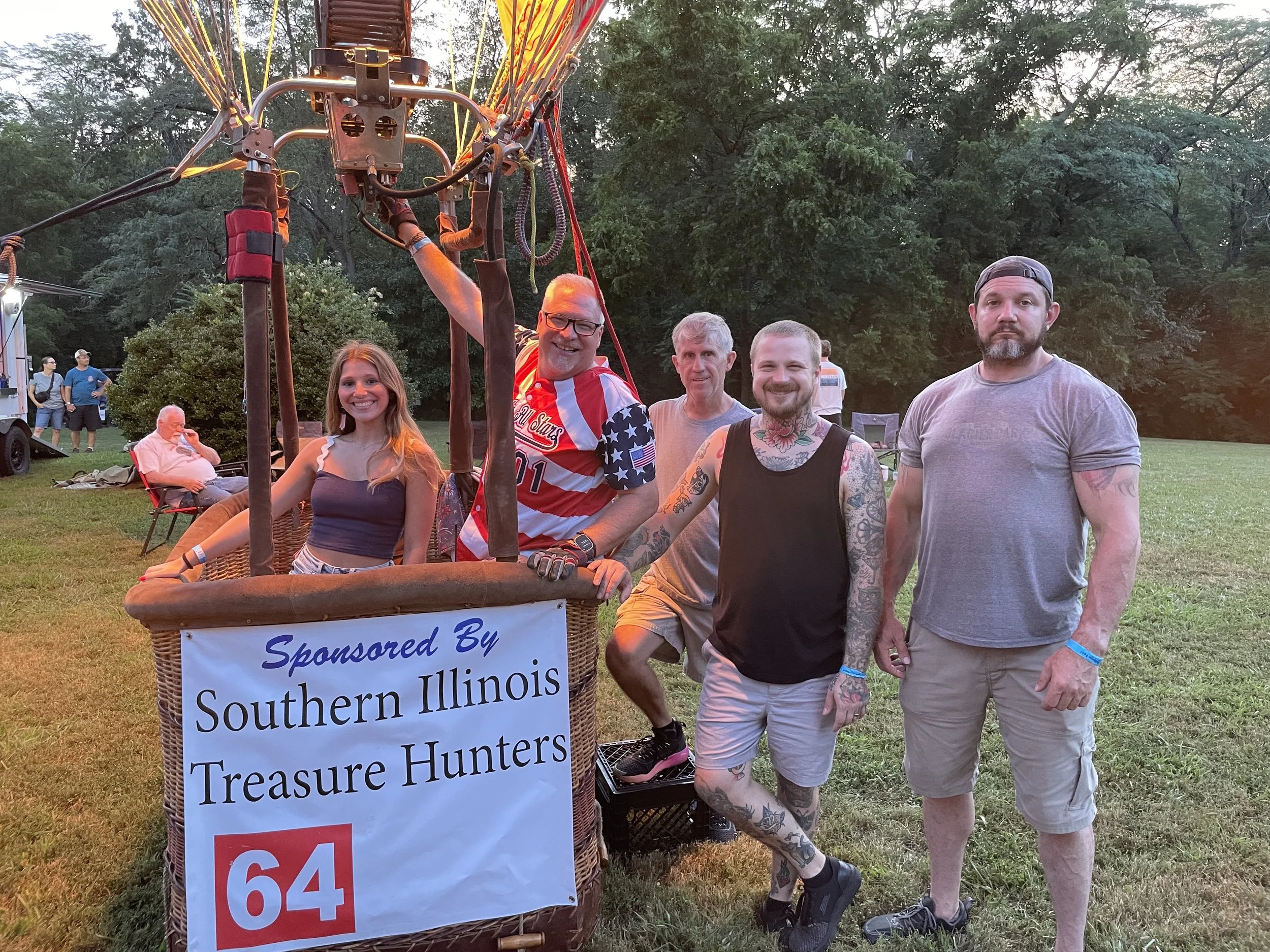 So Il Treasure Hunters.jpeg