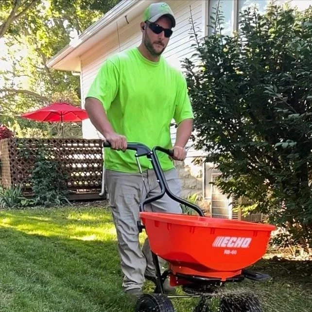 HANSON’S LAWN CARE OFFERS YEAR-ROUND SERVICE TO CENTRALIA AREA
