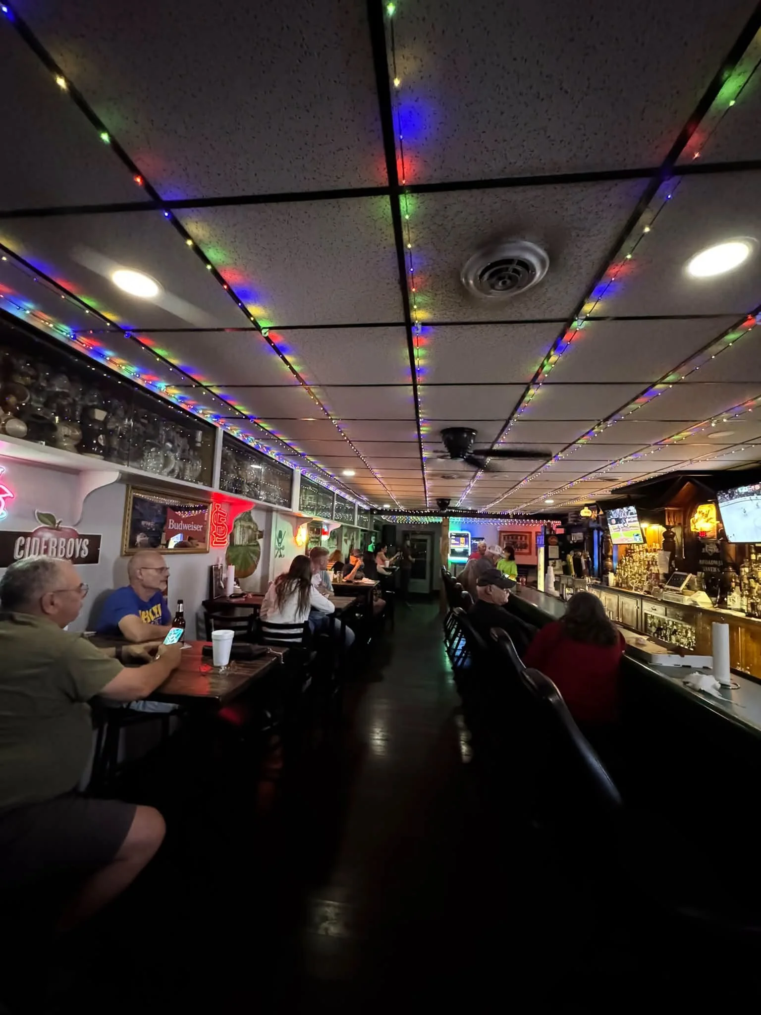 broadway tavern 1.jpg