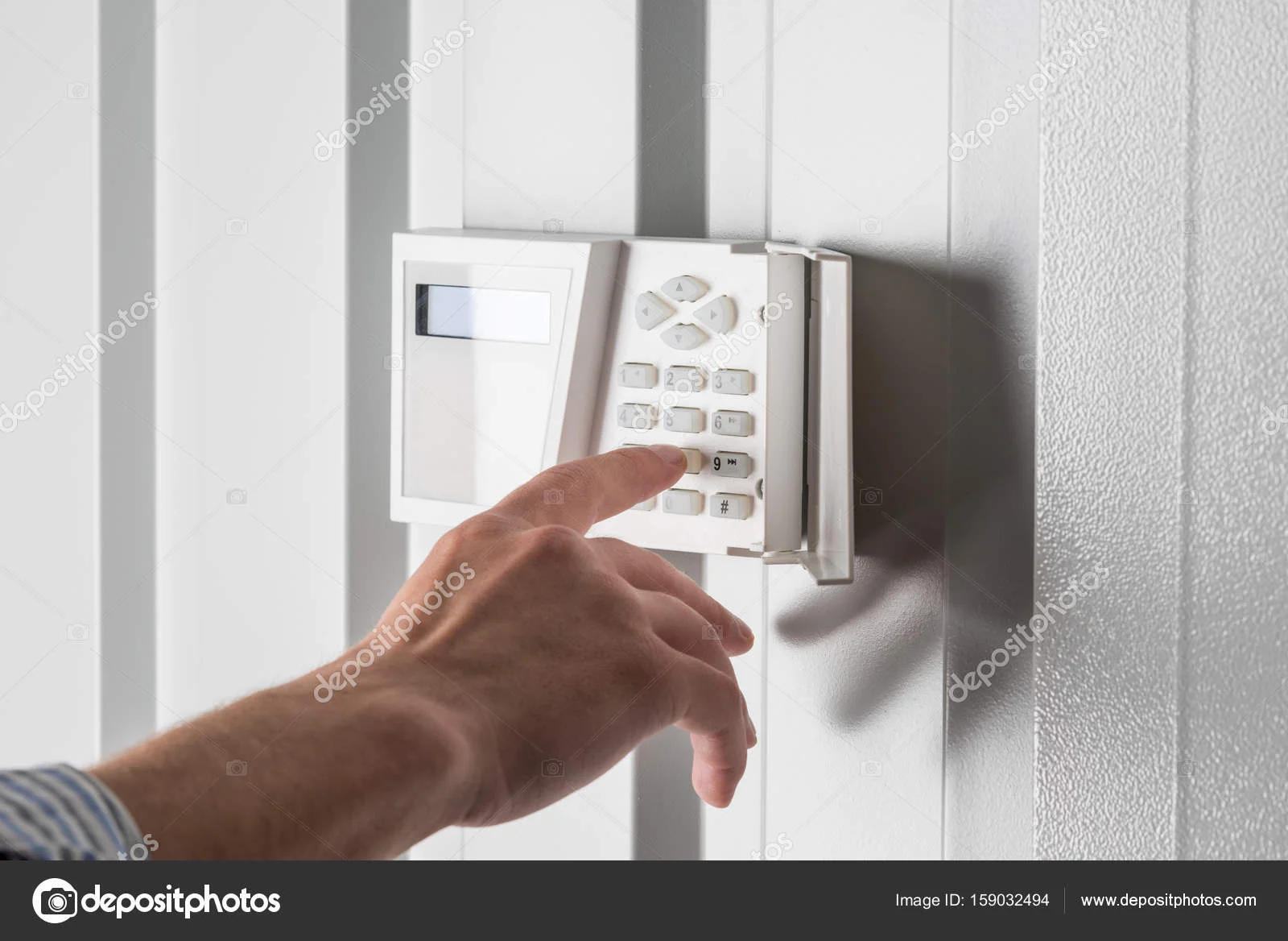 depositphotos_159032494-stock-photo-home-security-alarm.jpg