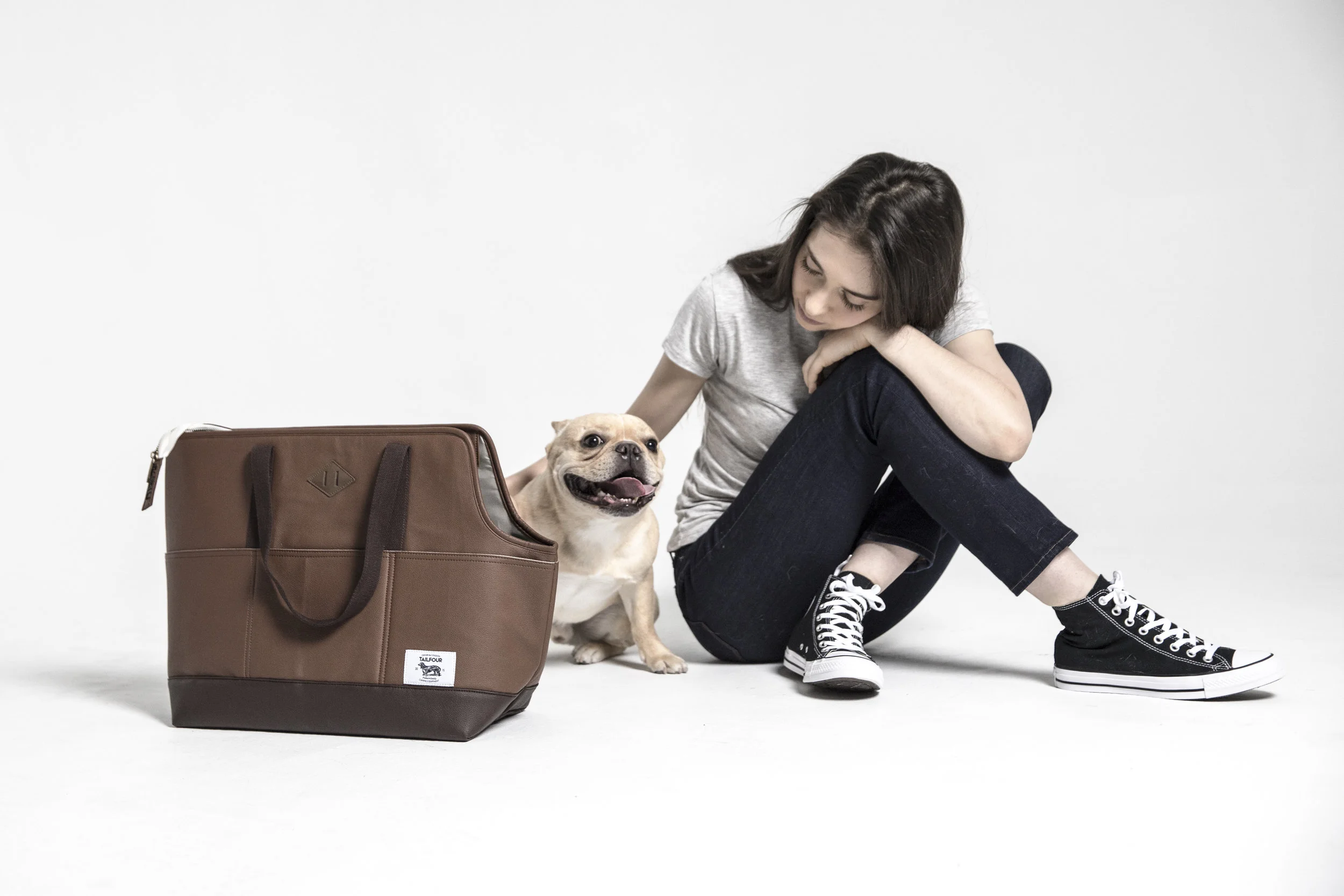 tailfour pet carrier