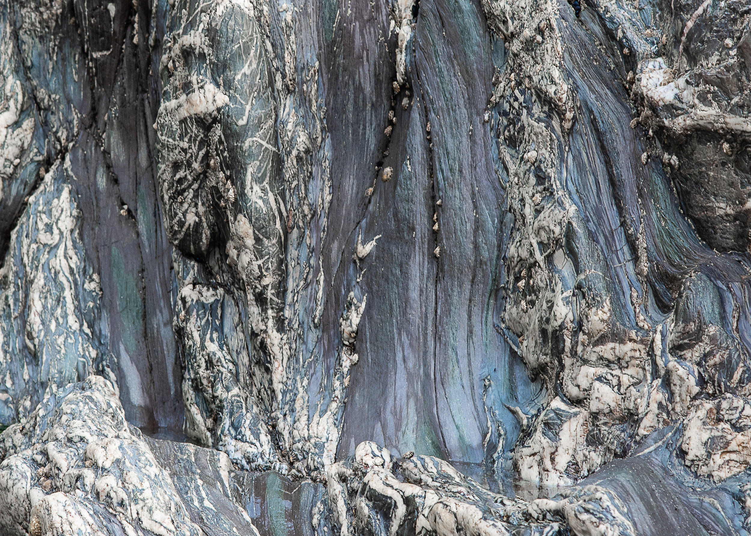 Flowing Rocks