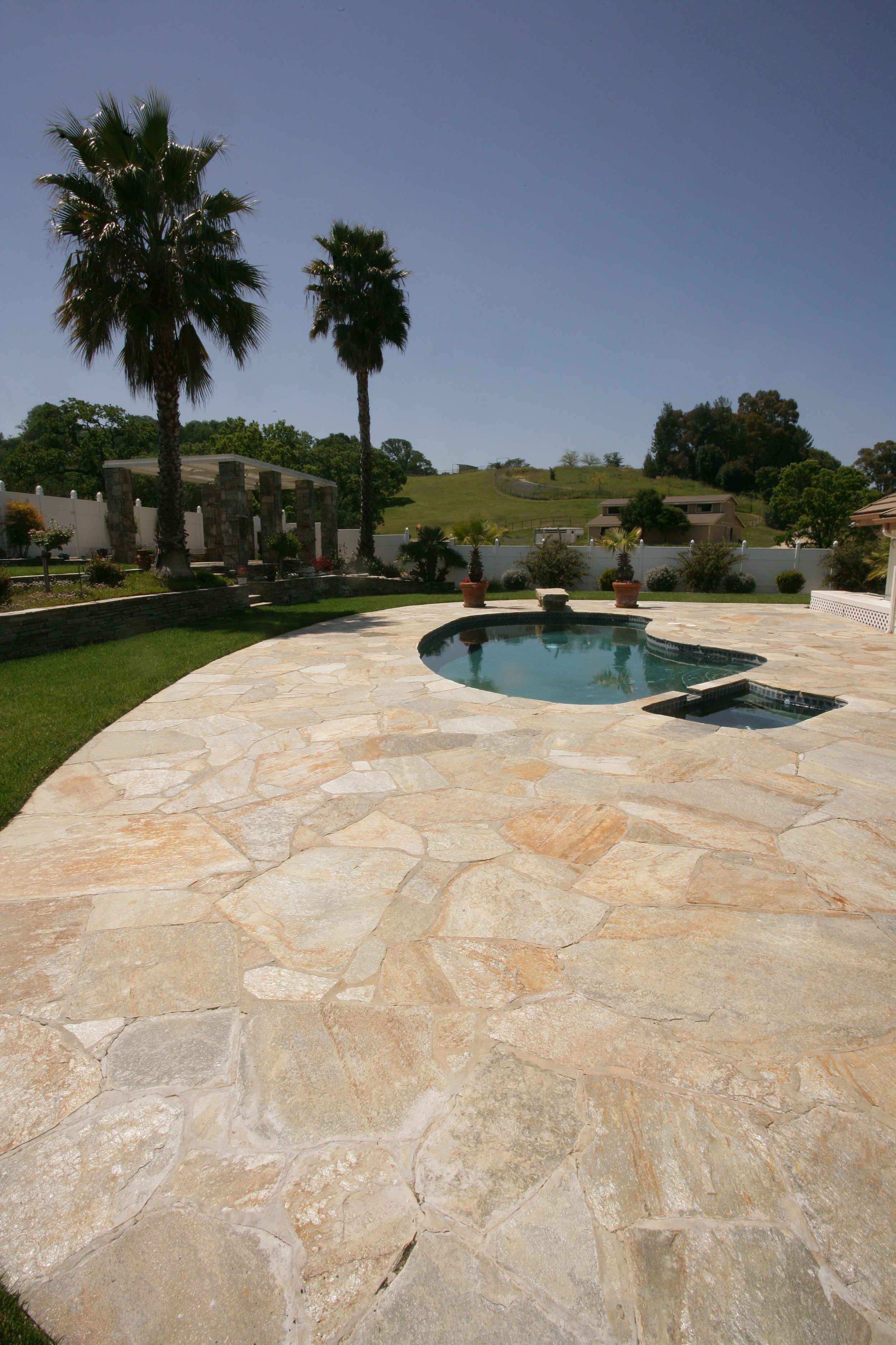 Pools - Sunset Gold Flagstone