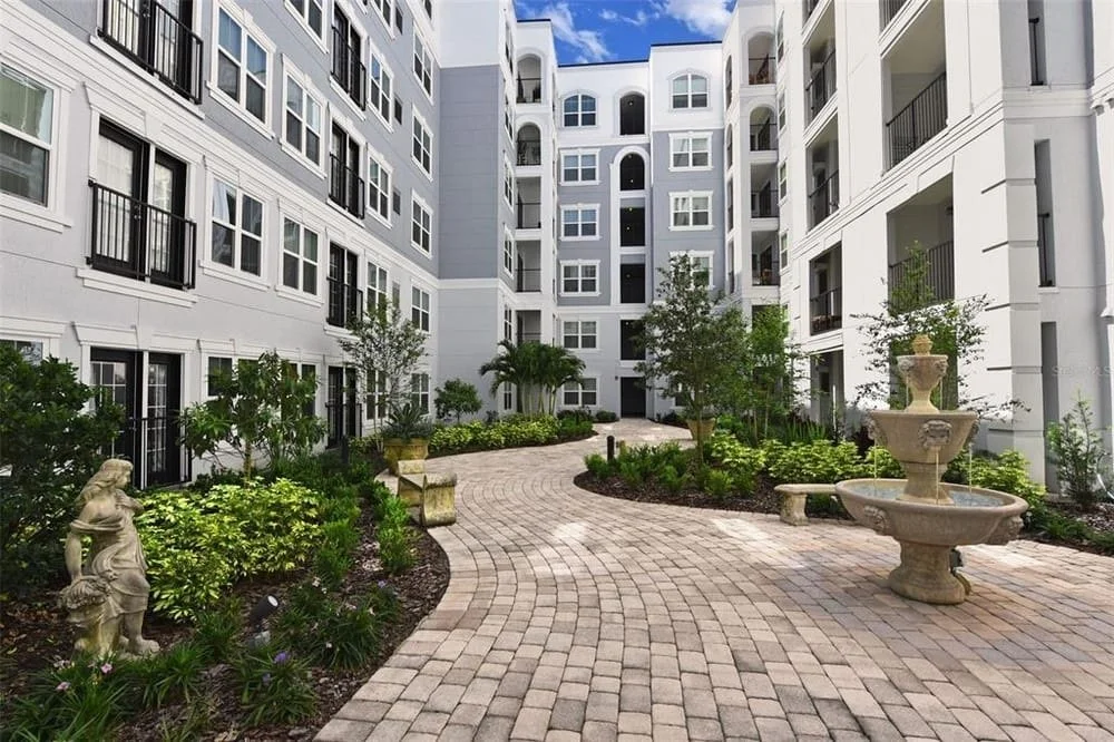 Courtyard.jpg