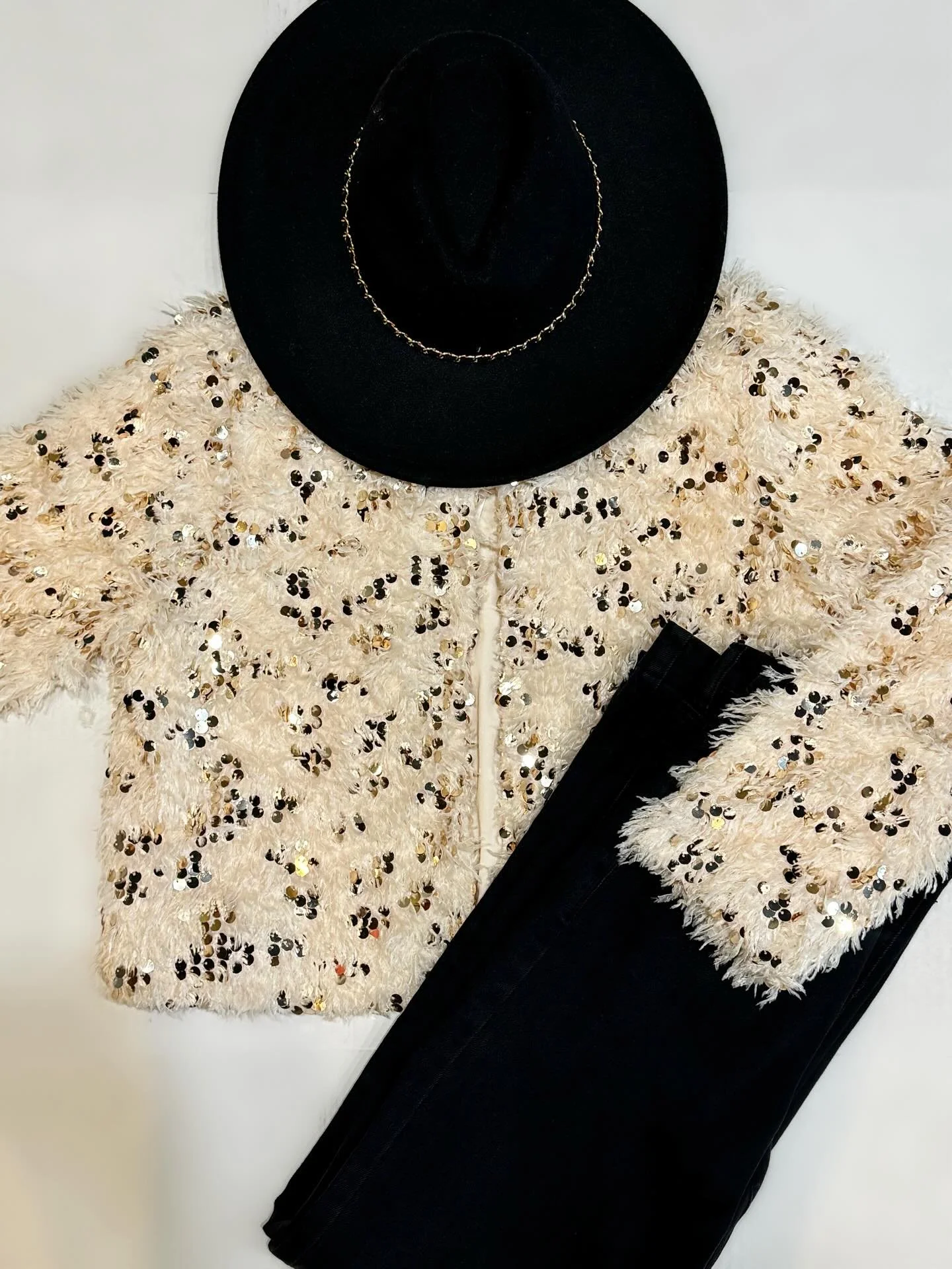 NYE plans loading&hellip; 🥂✨ Come get NYE-ready with us and take 30% off all regular-priced clothing!