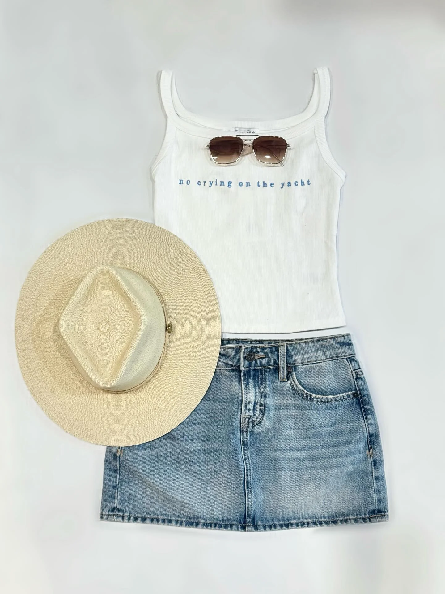 What the tank says 🛥️✨🤭 Come soak up all the spring cuteness with us today from 11&ndash;6pm!

#boutiquestore #boutiqueclothes #boutiquestyles #shopsmallboutiques #overlandparkks