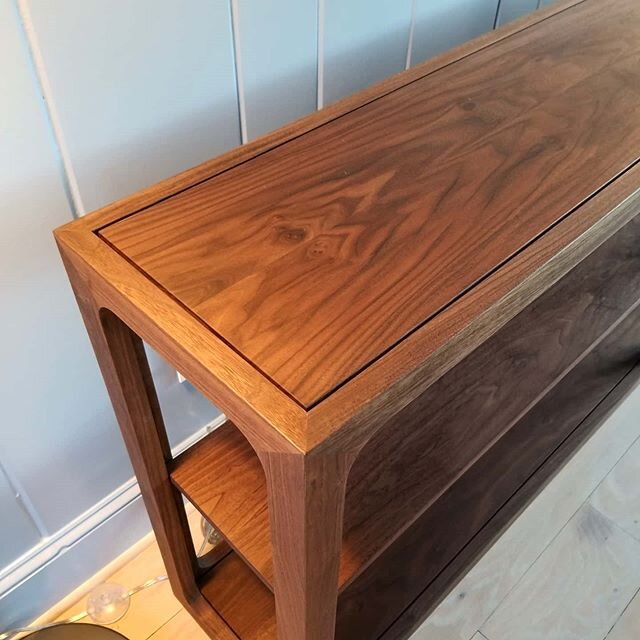 This #walnut console table was a great project from last year. Thanks @robhoppin for the opportunity to work together on this!