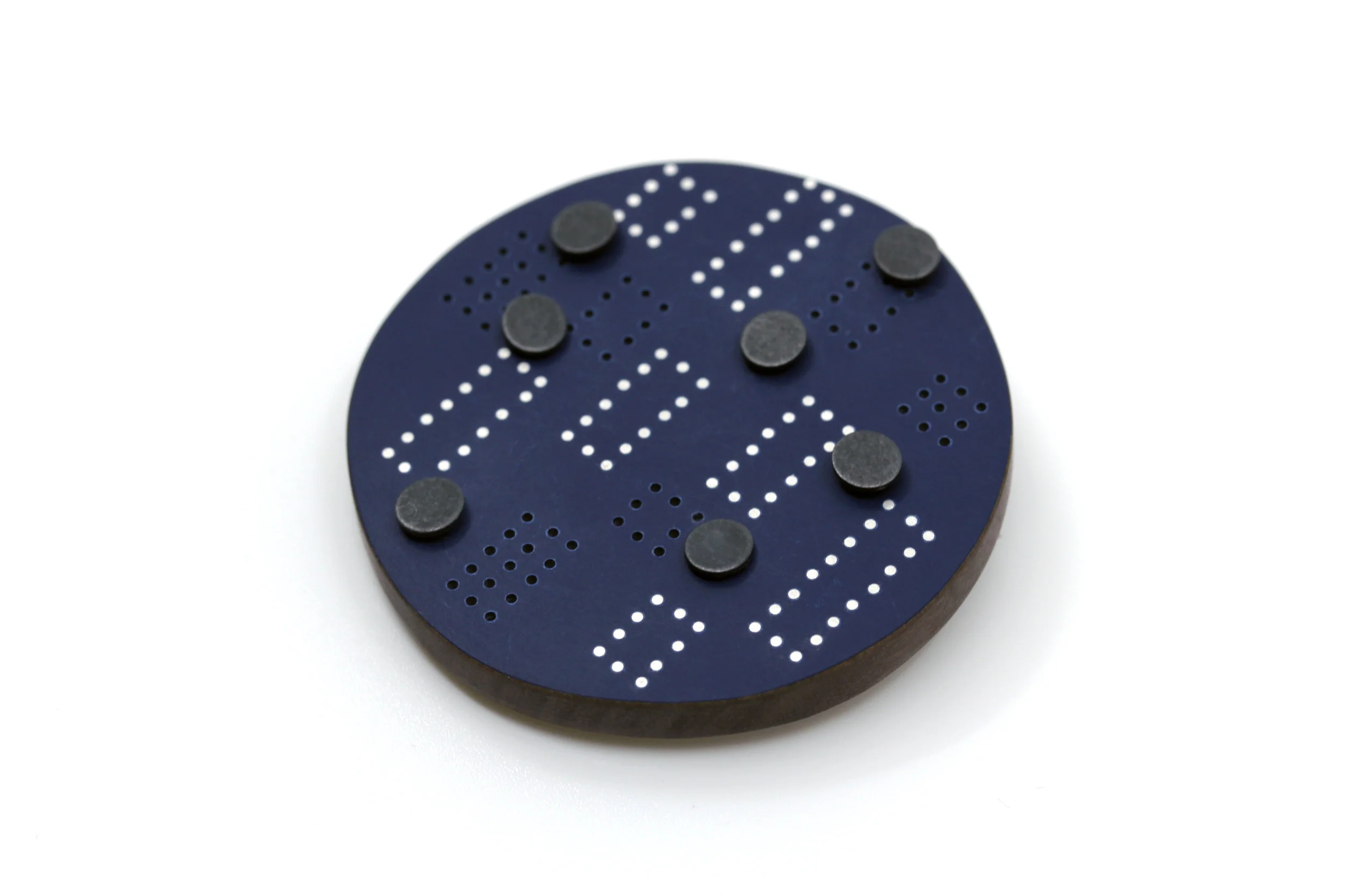 Navy blue - I love navy blue, most of my clothes are navy blue, so it is no surprise it is sneaking into my jewellery!