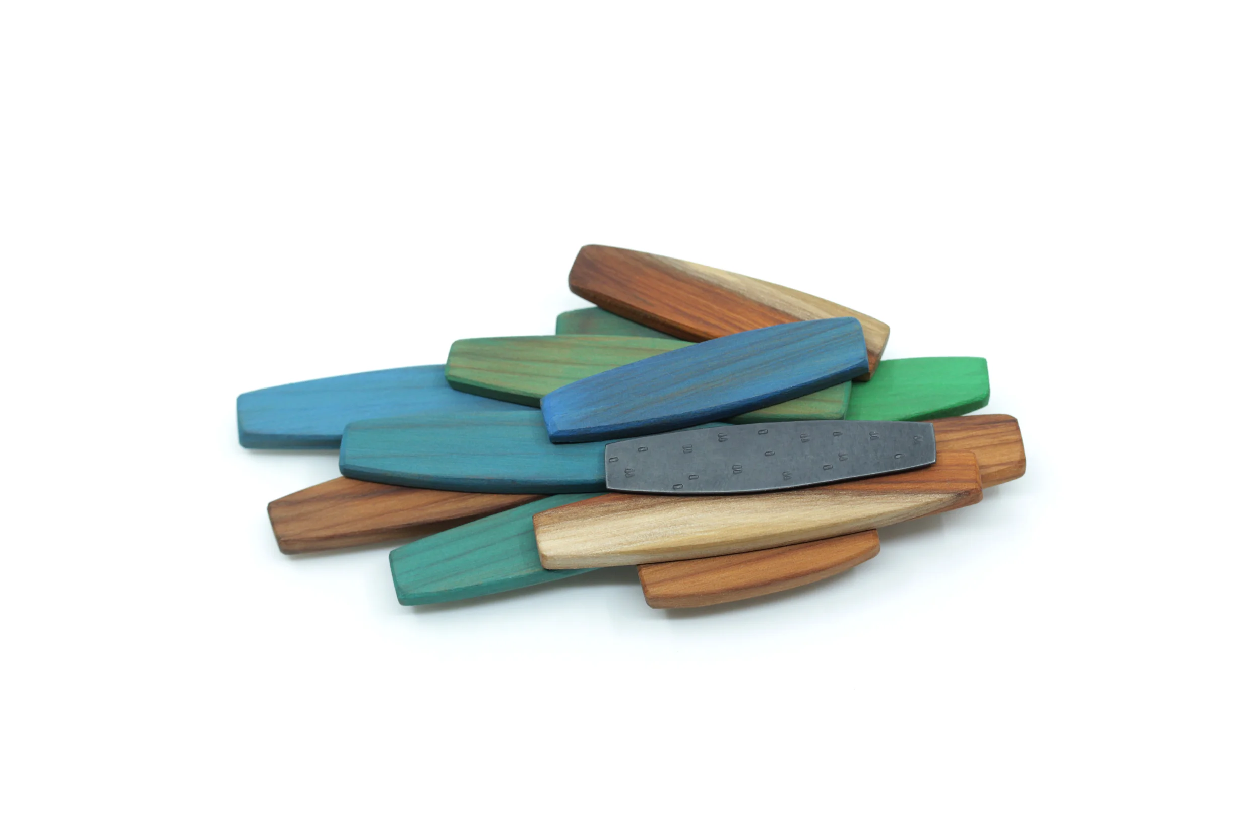 April-brooch.jpg