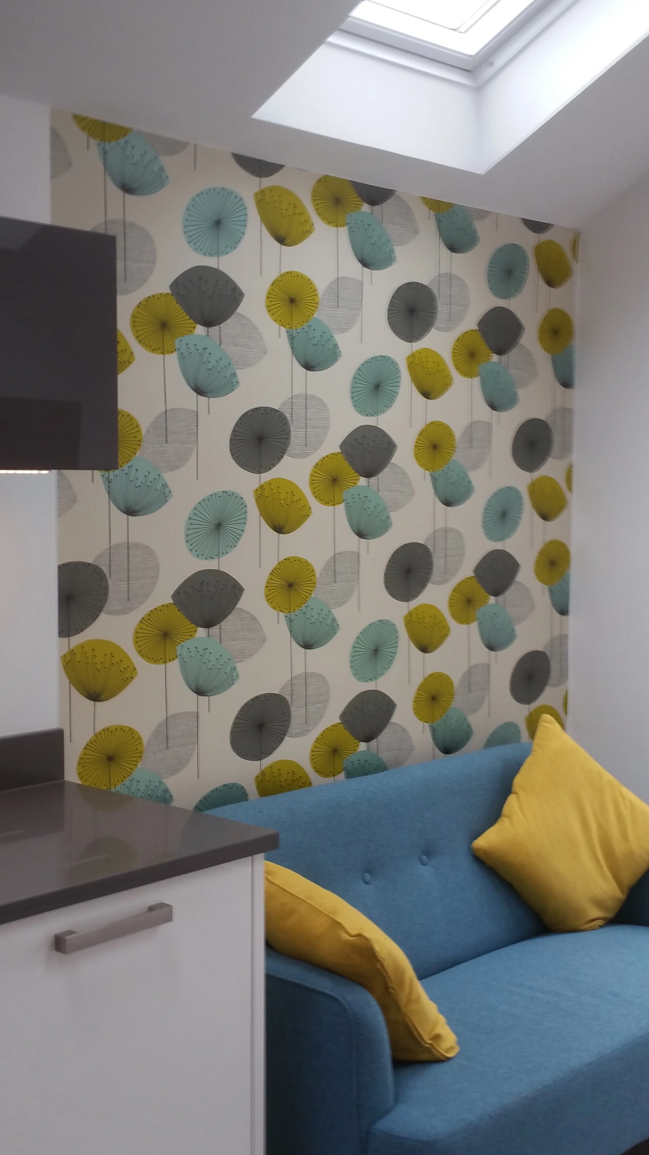 There's no such thing as an accident at URBAN HAUS. The rooflight casts natural light over the seating. The modern kitchen is for more than just cooking.