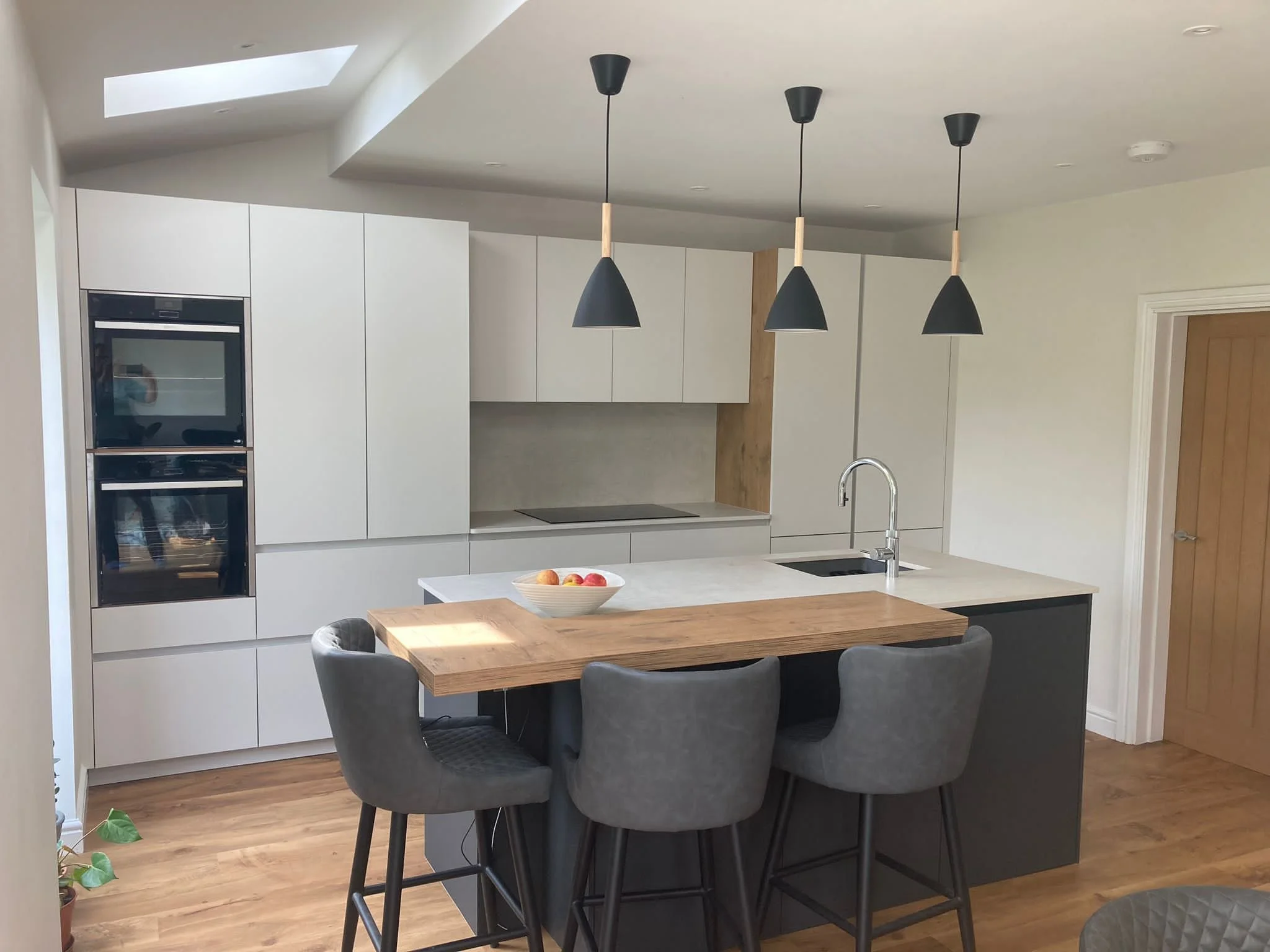 Elisabeth &amp; John Francis - Wilmslow