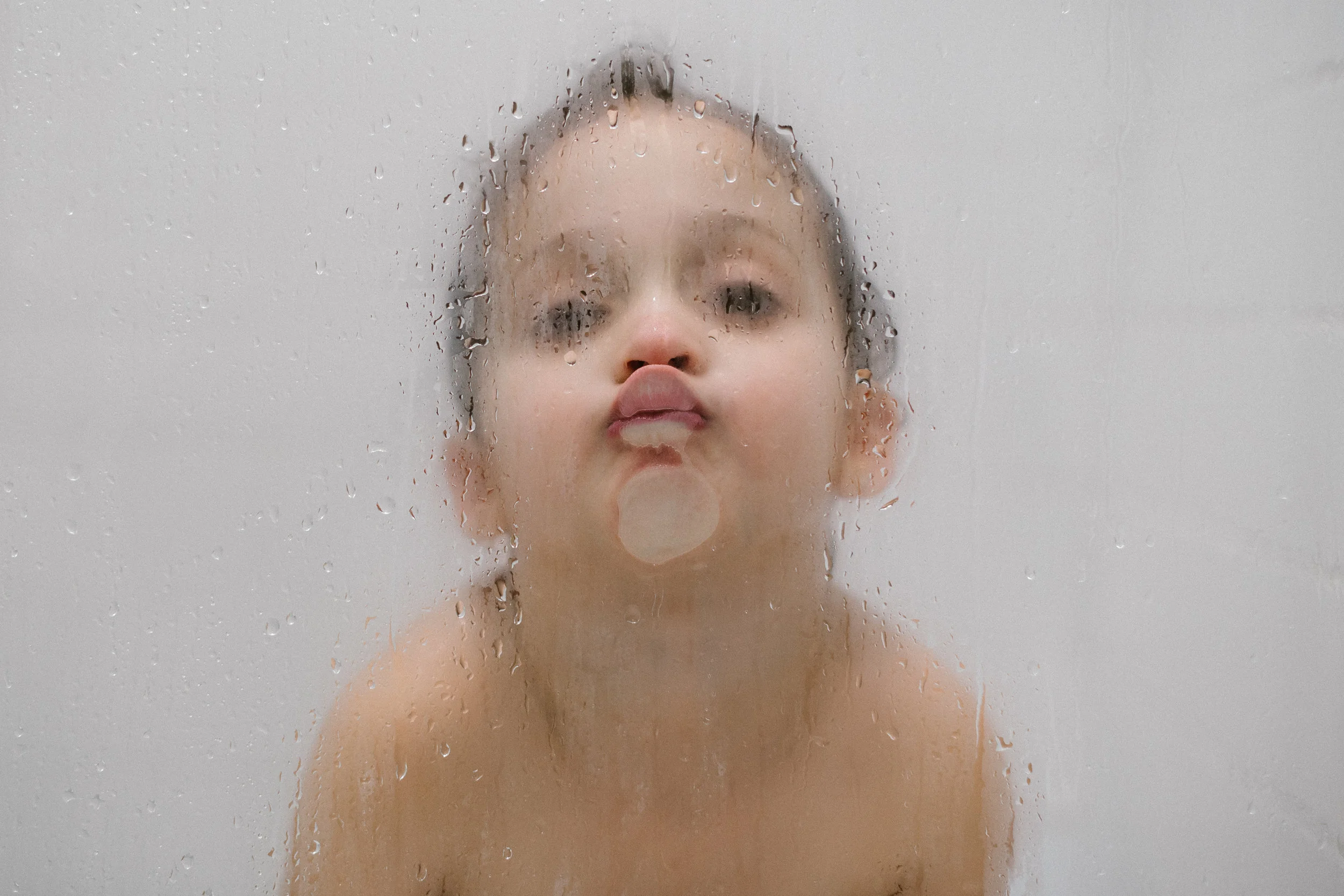 2018_01_04_Emilia_Shower_1.jpg