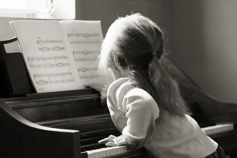 piano student 1.gif