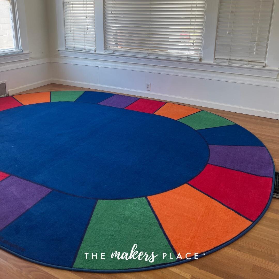 Our Circle Time Room is where our students practice their letters, numbers, colors, and shapes with our teaching team. Our preschool program integrates these pre-academic skills with play-based learning to create a holistic environment for growth.⠀
⠀