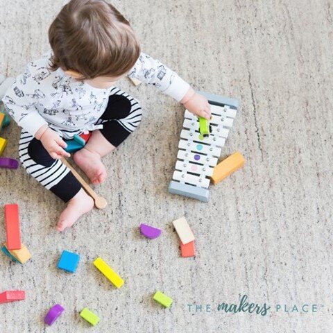 One of a child's many gifts is finding adventure and amazement in the smallest of things. With plenty of new toys, books, and musical instruments, our Mini Makers&trade; discover a whole new world every day through their creativity!⠀
⠀
#TheMakersPlac