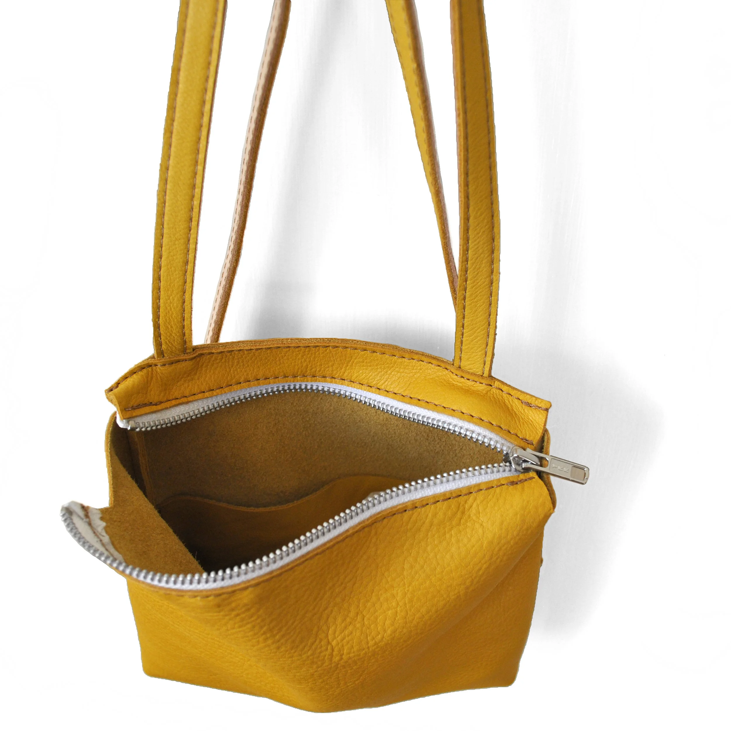 backpack2019_yellow_open.jpg