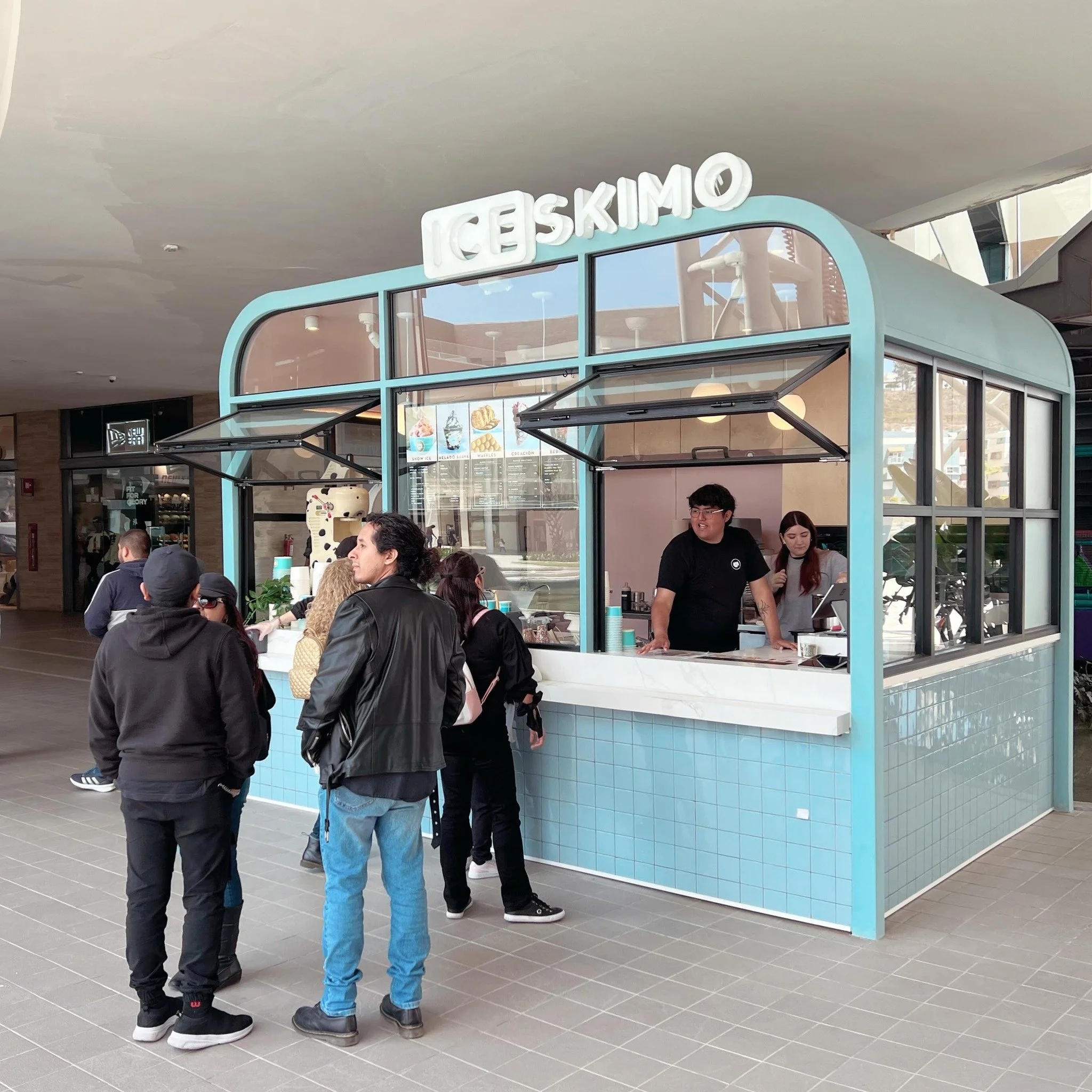 BIENVENIDOS! Come visit us at our first kiosk location at the new Peninsula Fashion mall in Tijuana, Mexico 🇲🇽. Open daily from 11A-9P.