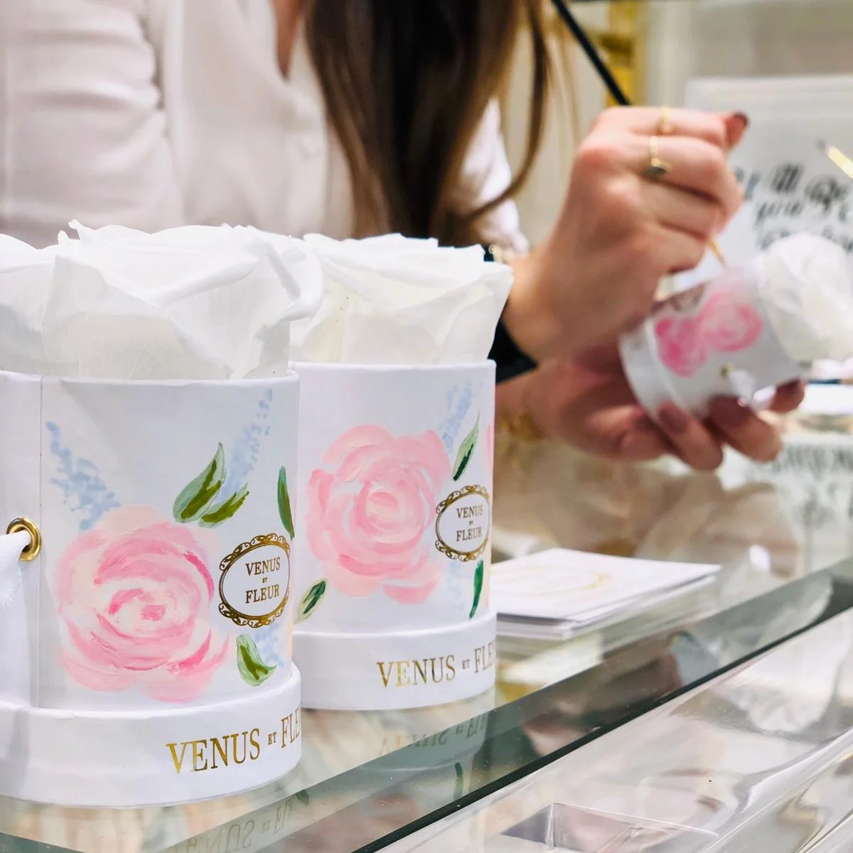 Felicity+and+Ink+Live+Illustration+at+Venus+Et+Fleur+London+3.jpg