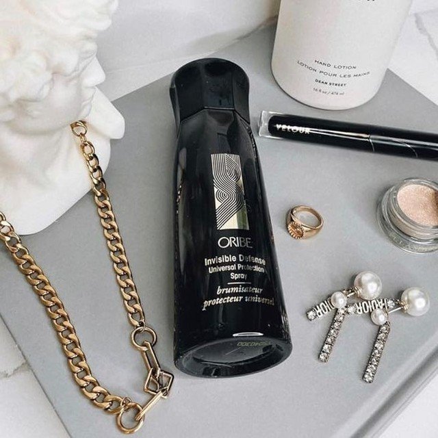 Introducing your ultimate defense to Alabama's summer heat: Oribe's Invisible Defense Universal Protectant Spray. ☀️⁠
⁠
Shielding hair:⁠
+ from thermal damage⁠
+ harsh UV rays⁠
+ pollution⁠
⁠
Benefits: ⁠
+ provides gentle moisture &amp; fights drynes