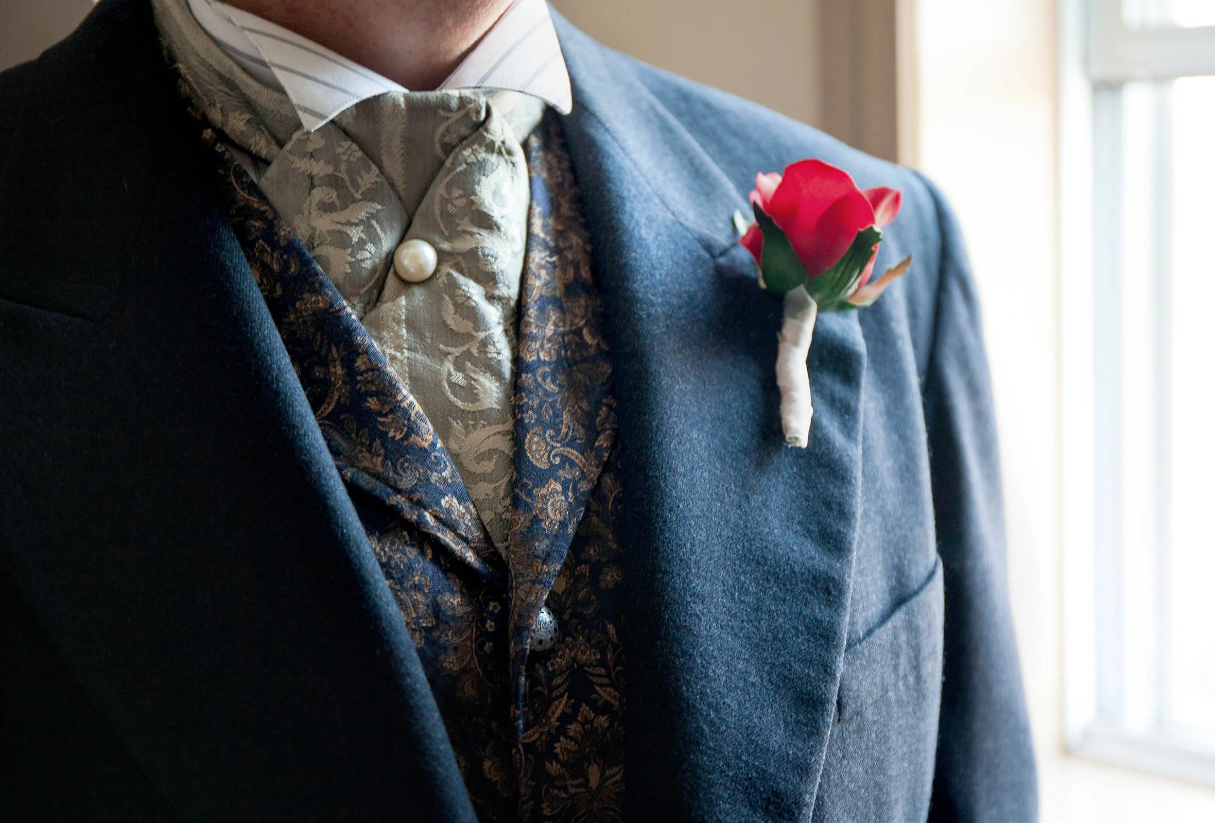groom-detail.jpg