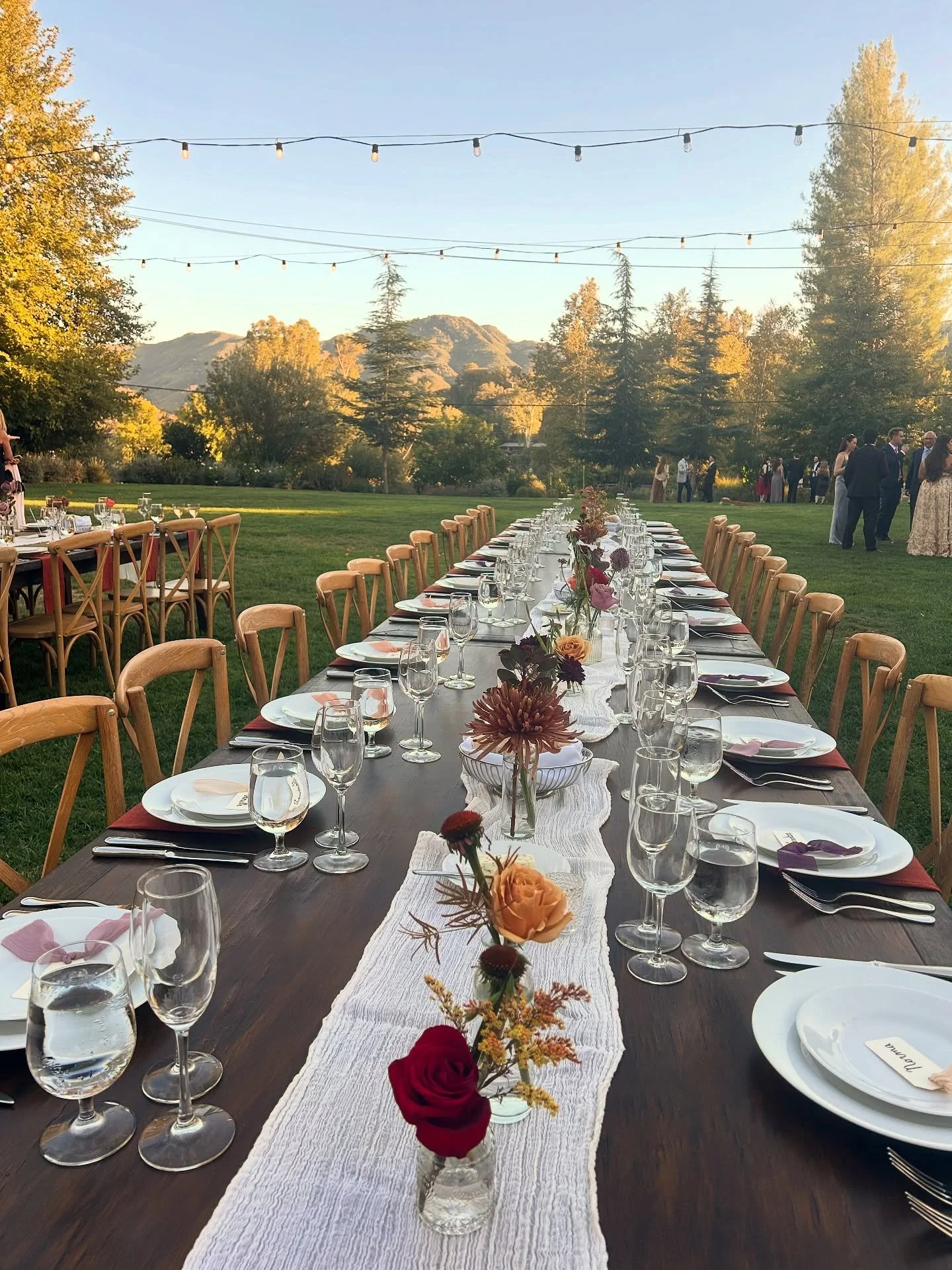 What a gorgeous day for Rebecca + Robert yesterday!! 
Thanks for your help this week @sileneandsloanflorals @beautifulblooming._ @flowersbylovelylily @petalsandpricklys 
Coordination @sosmittenevents 
Venue @maliboulakelodge 
Catering @chefcordelia