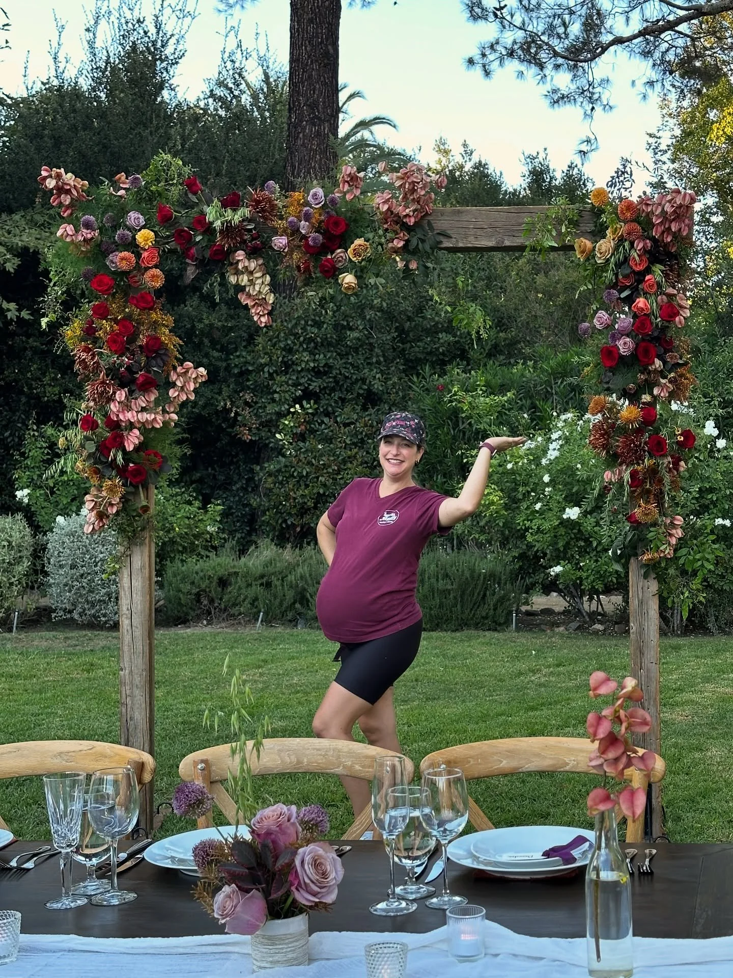 That’s a wrap!! Officially done with weddings for the year. 
2025 was a strange, emotional rollercoaster, but it shaped up to be rewarding and FULL of gorgeous flowers. Always the goal, and forever something I’m grateful for. 
If you&rs