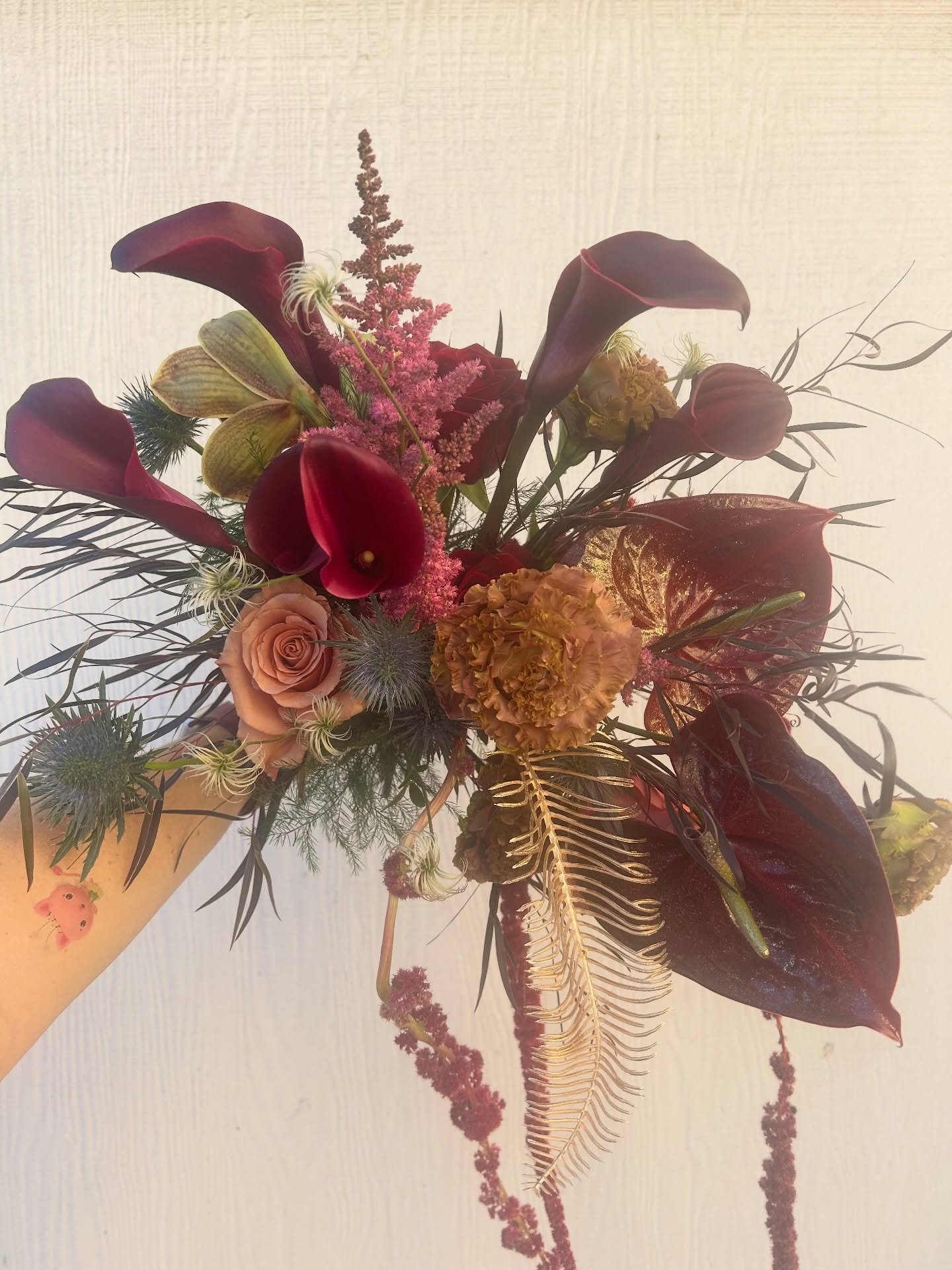 Little bit of glam, little bit of goth! 

When ordering flowers, I hand select each variety to represent your wedding vibe. What type of flower says glam? What type of flower is fun or funky? 

We are so blessed with such a range of flowers that we c
