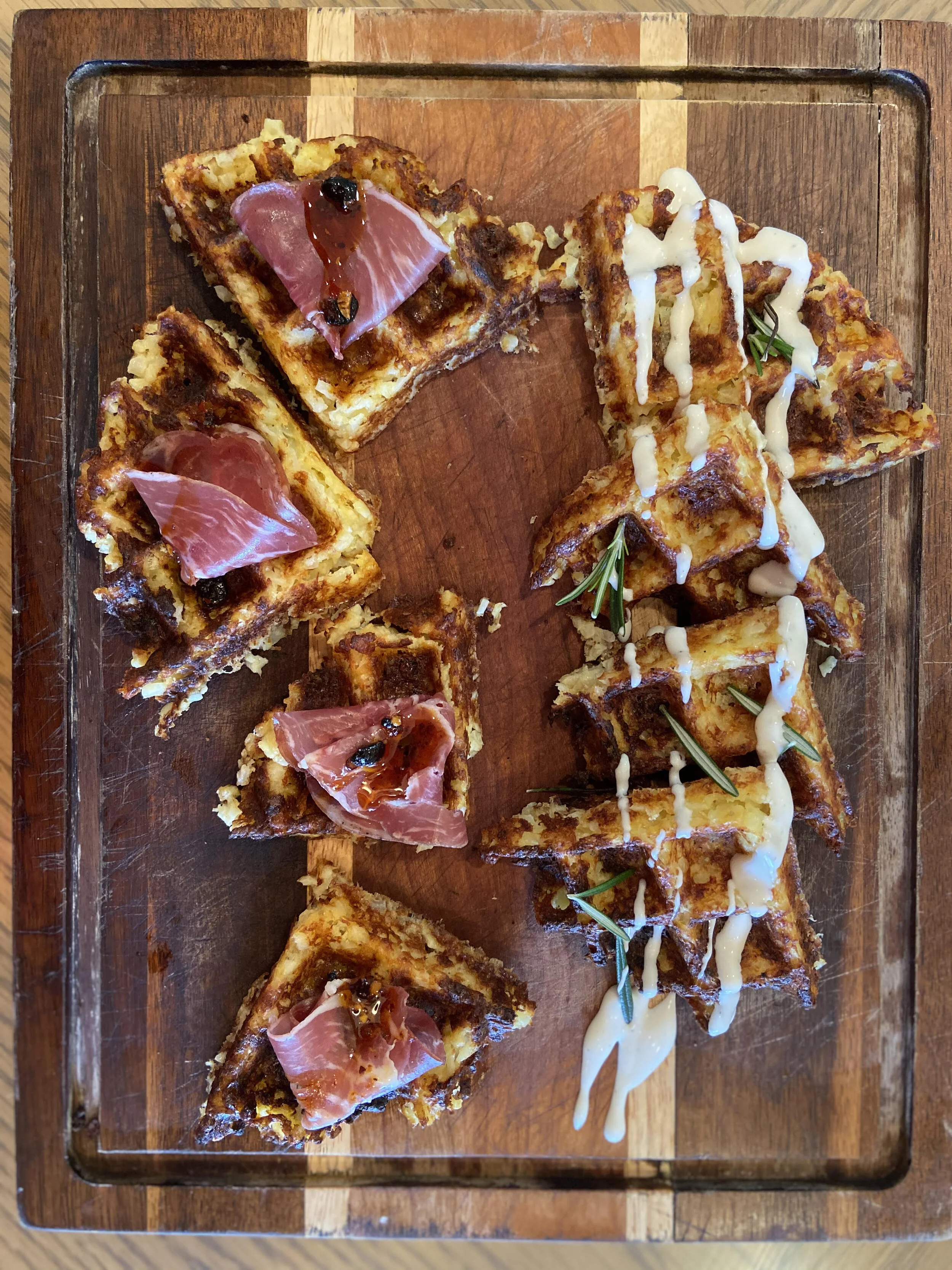 Easy Cauliflower Hashbrown Waffles