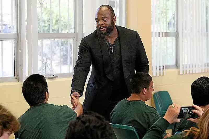 Met Opera Singer Performs at Juvenile Hall