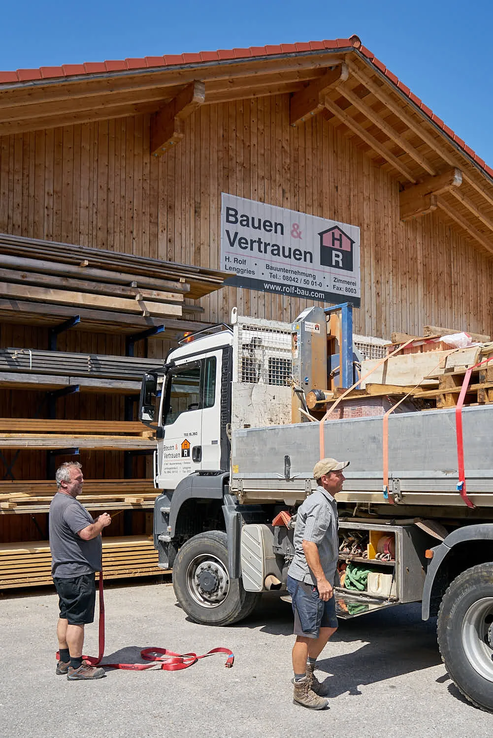 rolf-bau-handwerker-holz-bauen.jpg