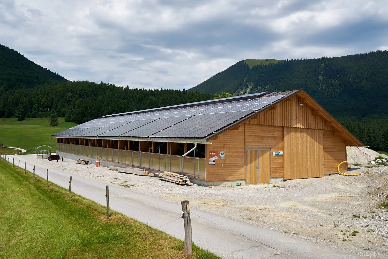 rolf-bau-holz-zaun-holzbau-2.jpg