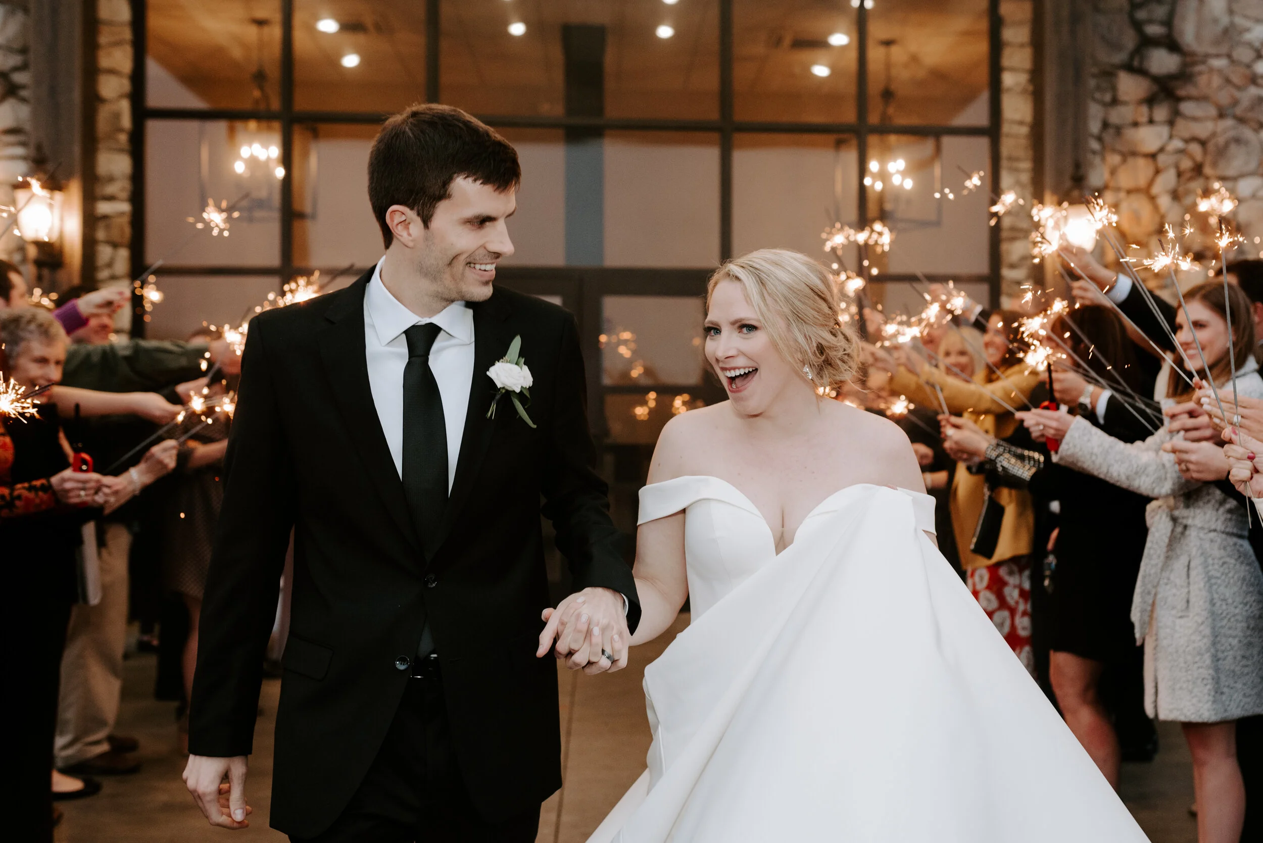 Hayley + Michael | Romantic Huntingburg Indiana Wedding
