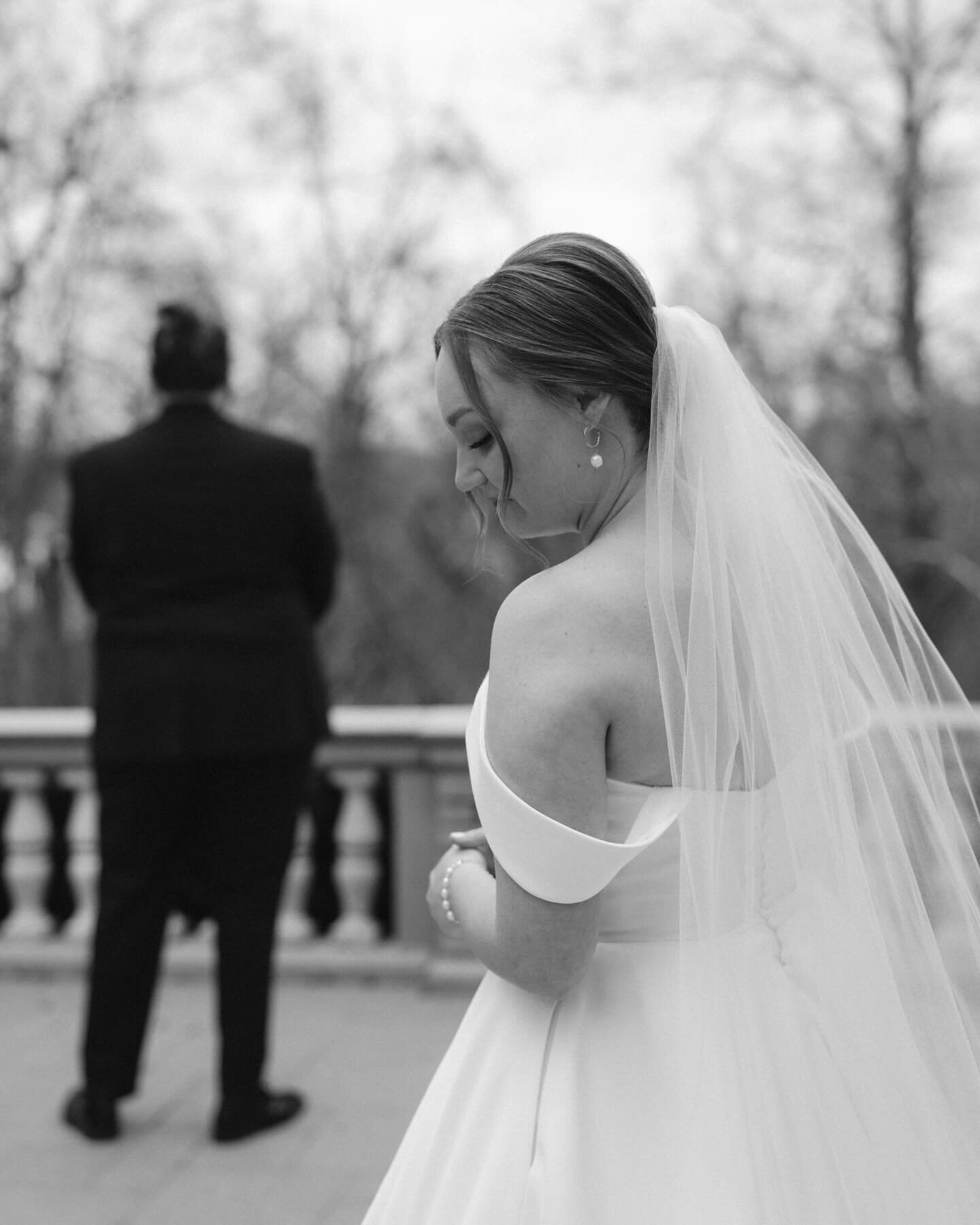 It&rsquo;s no secret we&rsquo;re team first look at Kalli June Photography.

BUT let me preface this by saying it&rsquo;s YOUR day &amp; we&rsquo;re here to document it in a way that&rsquo;s true to you. So, if that doesn&rsquo;t involve a first look