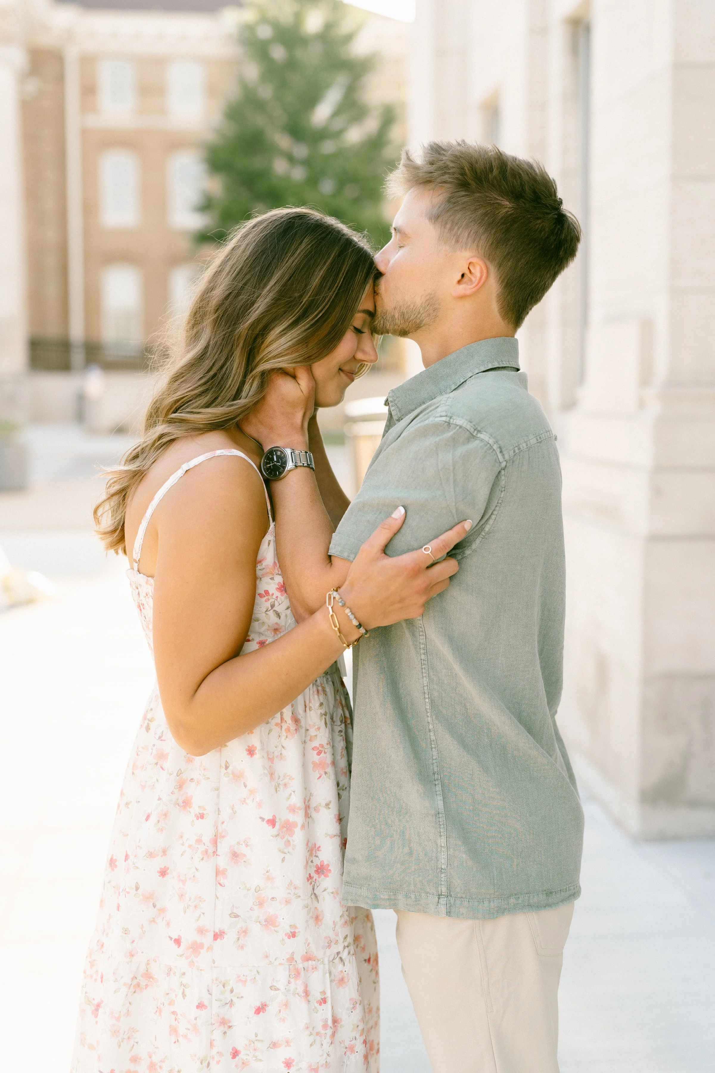 Lindsey + Evan |  Sweet Summer Engagement Session