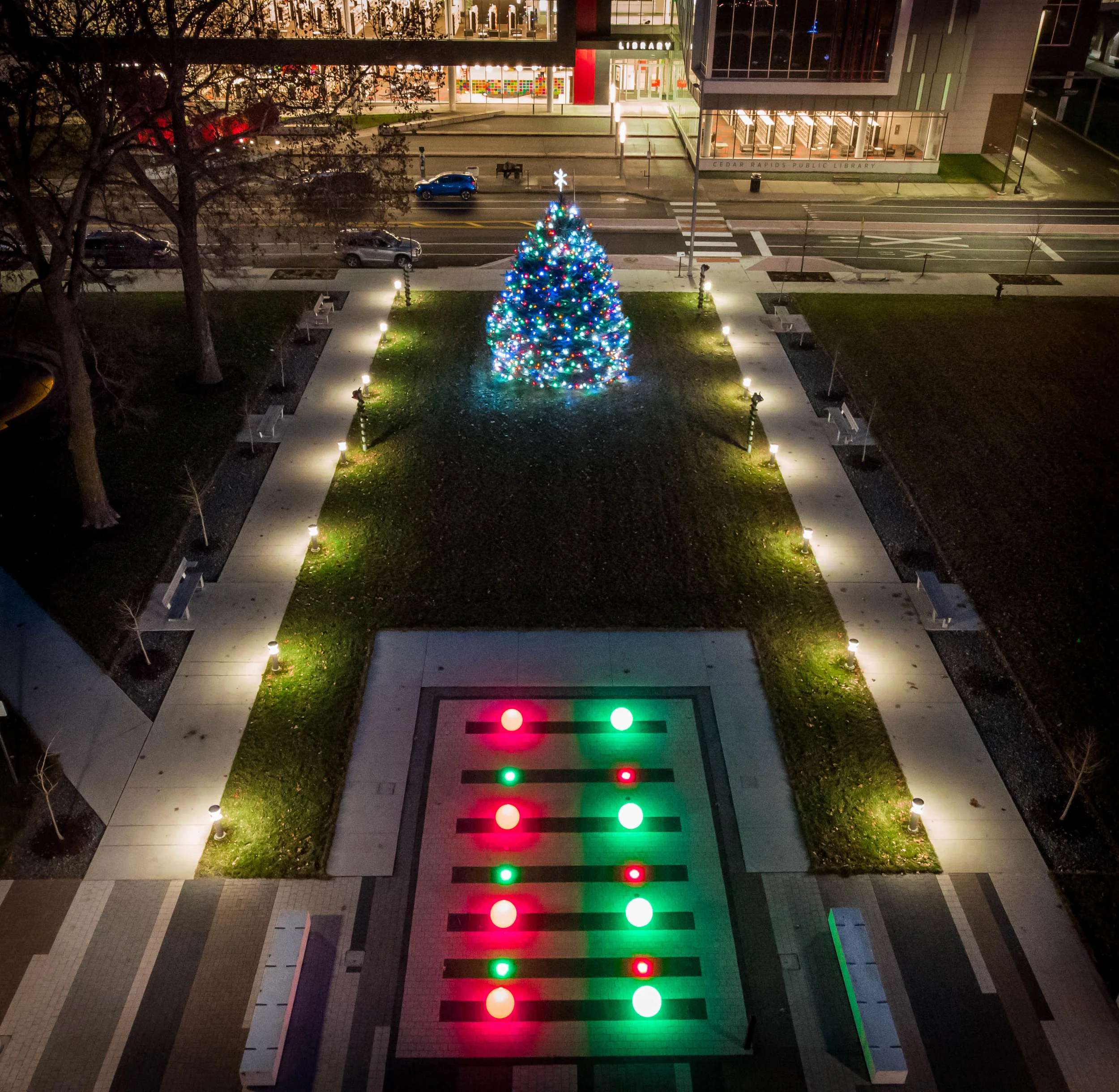 Green Square Christmas (5 of 10).jpg