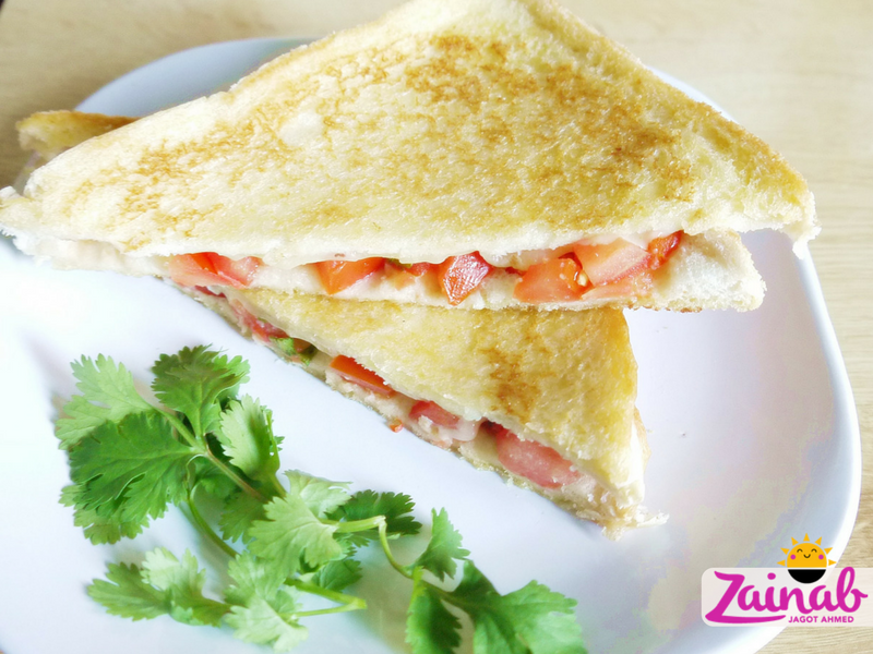 Tomato Salsa Toasty